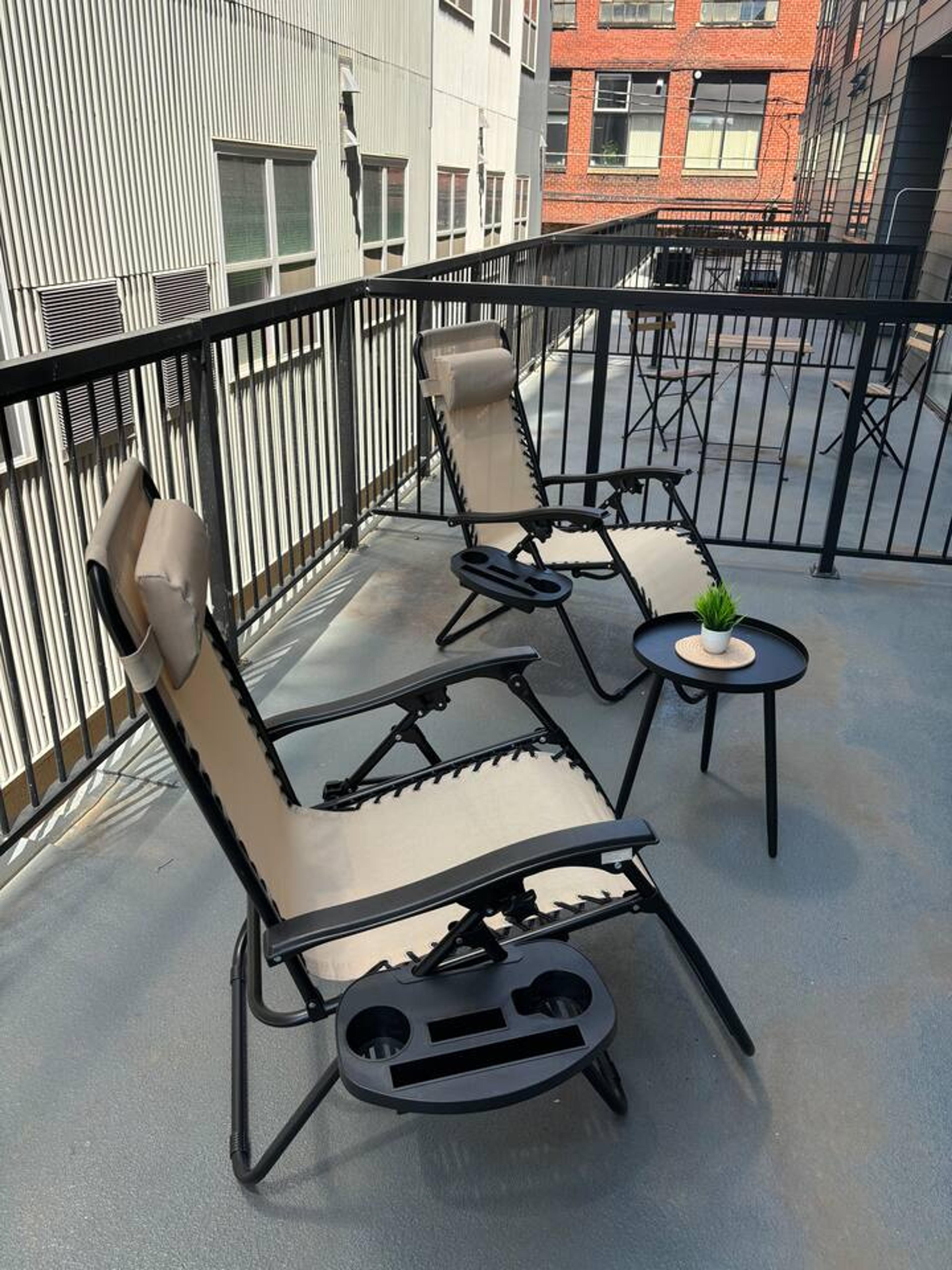 Apt has patio for you to enjoy outdoor conversation
