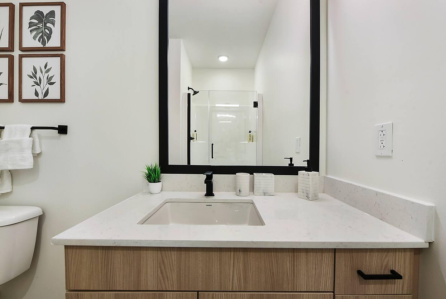 Bathroom Vanity With Essentials Provided (High Quality Linens, Hairdryer, Toilet Paper, First Aid Kit)