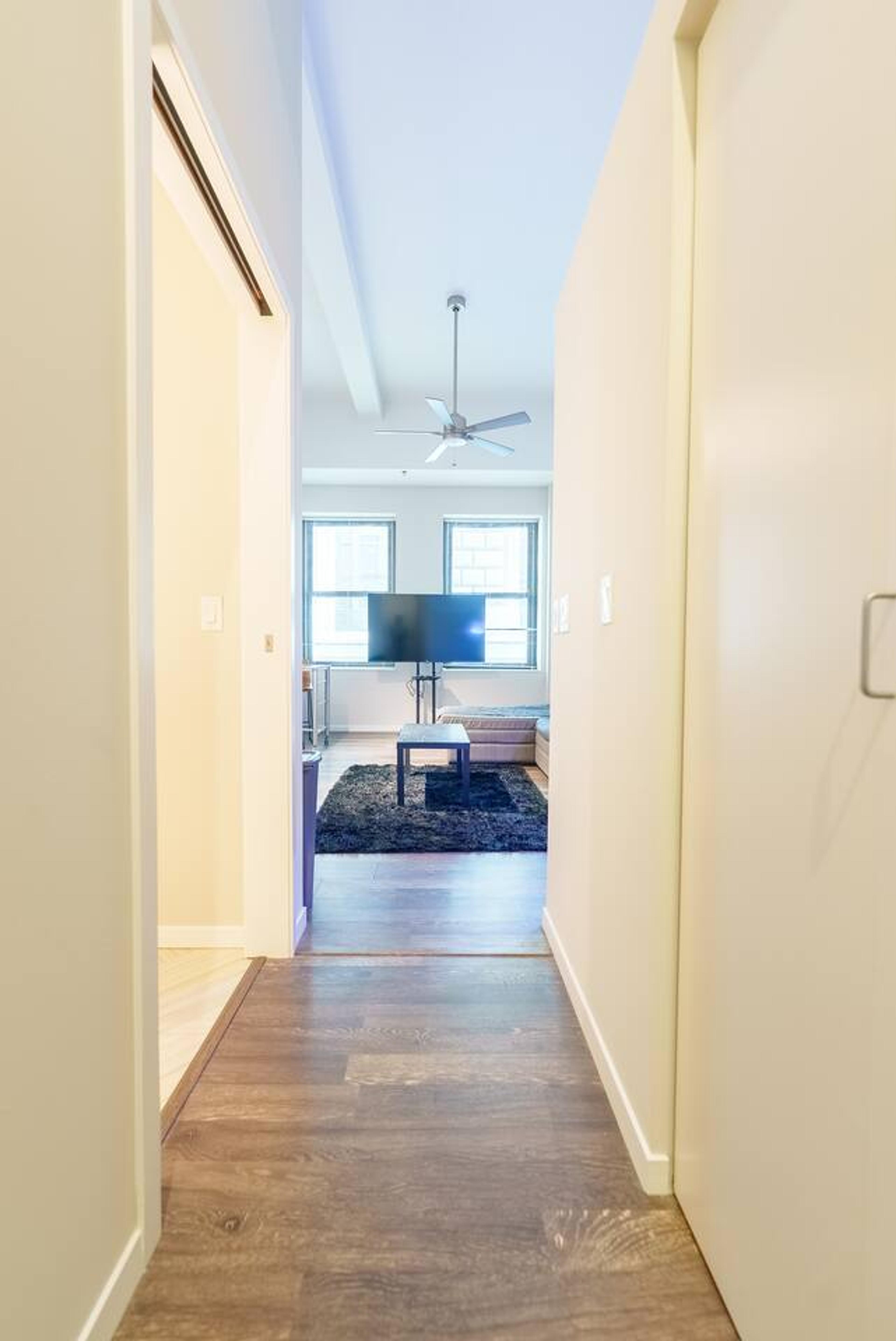 Cinc-PoV-728 - 1 Bedroom — photo 57