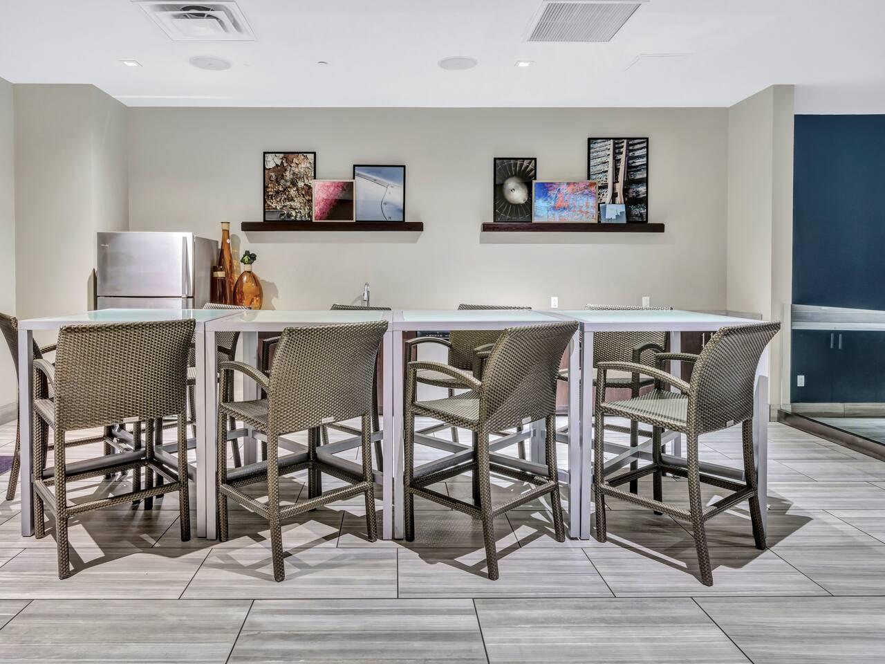 Common area: a place to sit, relax and share food with your buddies on the rooftop.