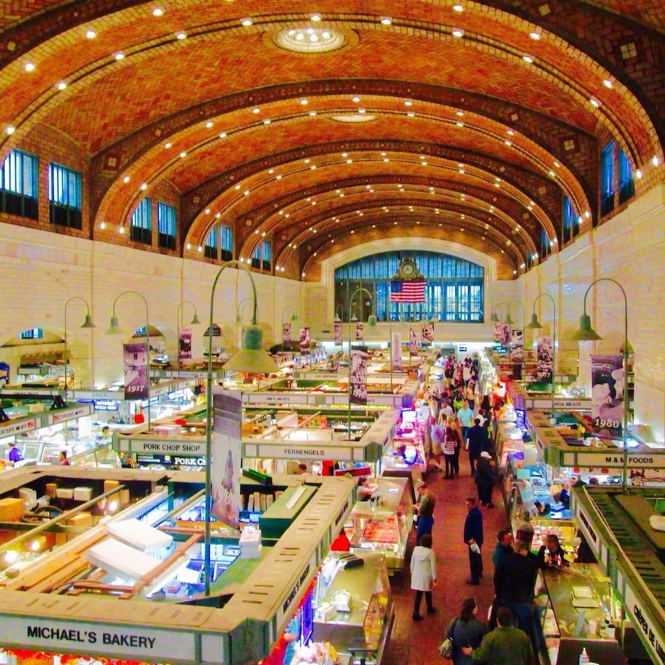 West Side Market
Distance: 4.4 miles
Drive Time: ~10 minutes
Cleveland's historic public market offering fresh produce, meats, and specialty foods.