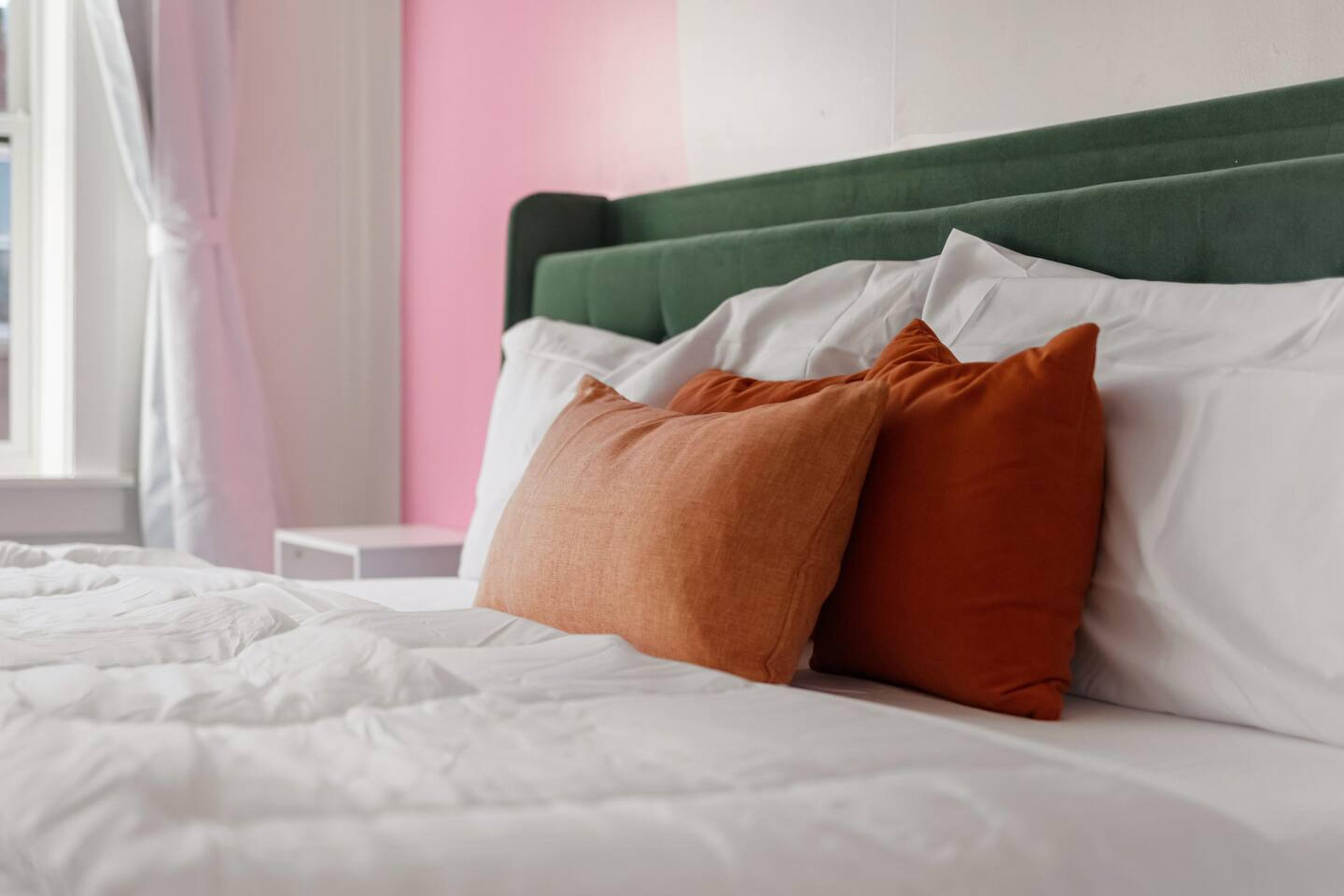 Bedroom cot