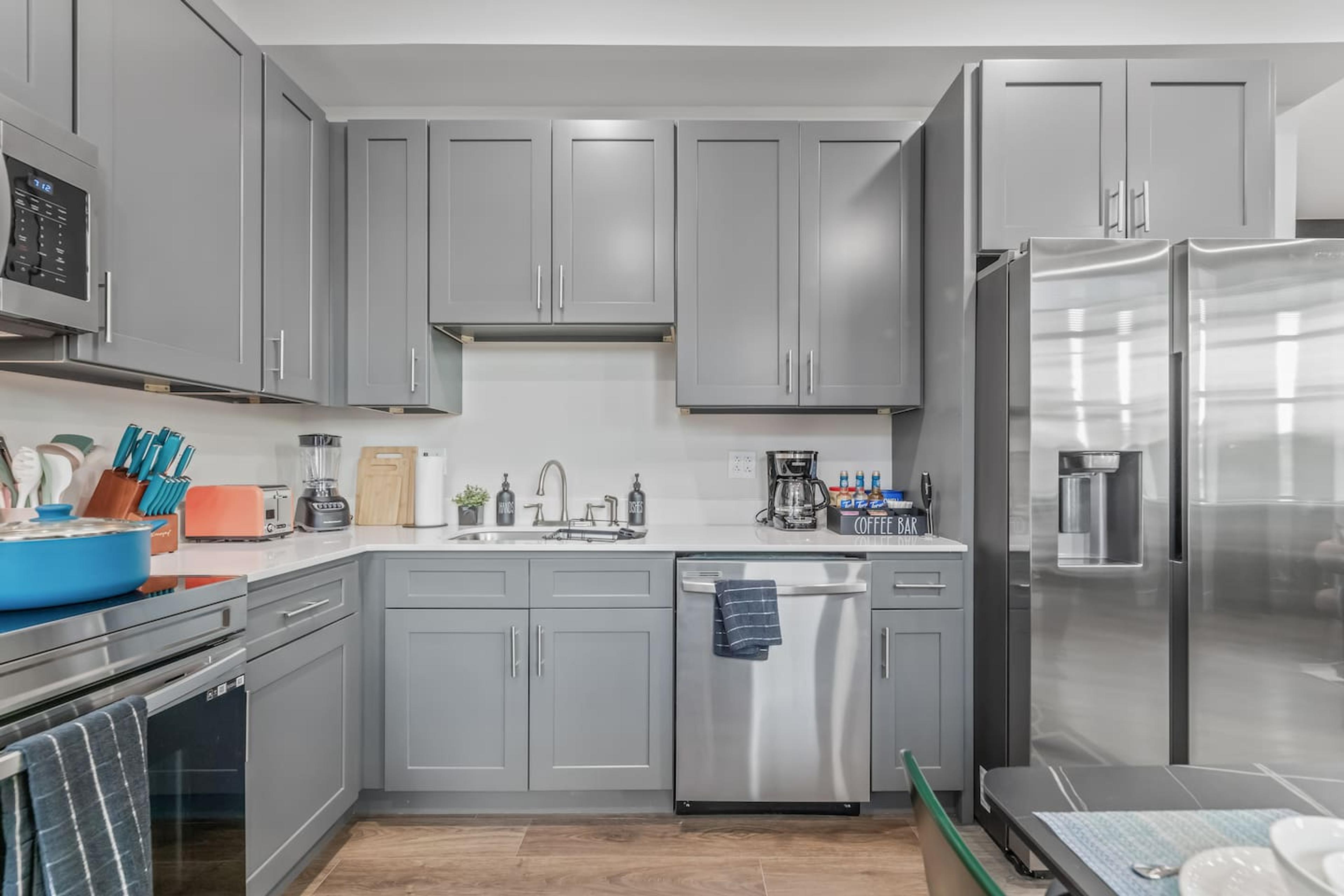 Fully upgraded kitchen with stainless steel appliances : Double door fridge with water dispenser, microwave, stove , dishwasher and drinking water