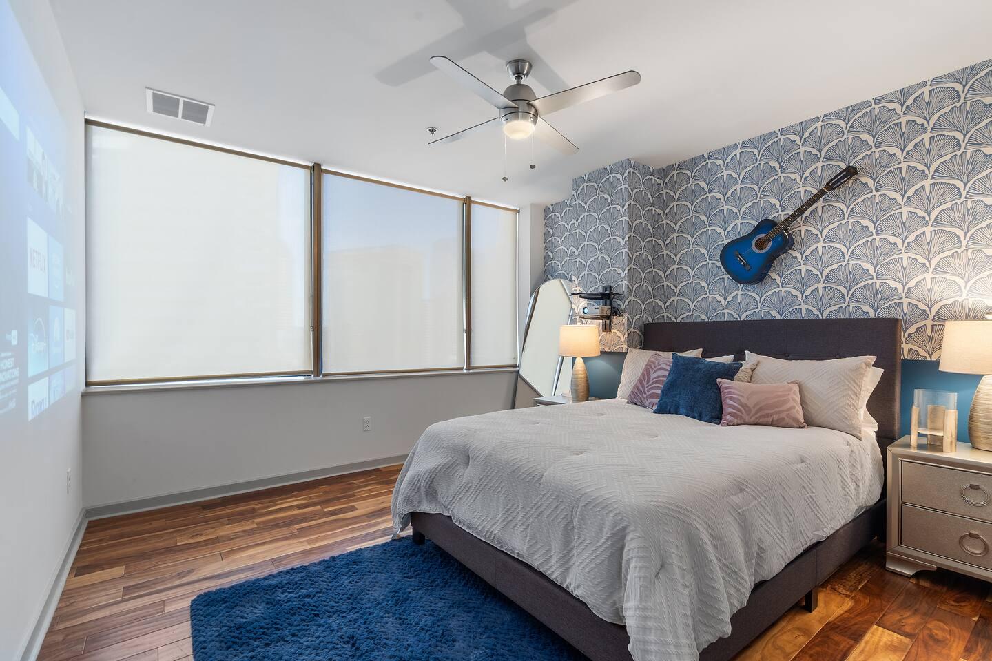 A Perfect cute spacious bedroom with one Queen bed that sleeps 2 adults. Designed with with comfort in mind and equipped with memory foam mattress, Cozy bedroom with nightstands and lamps.