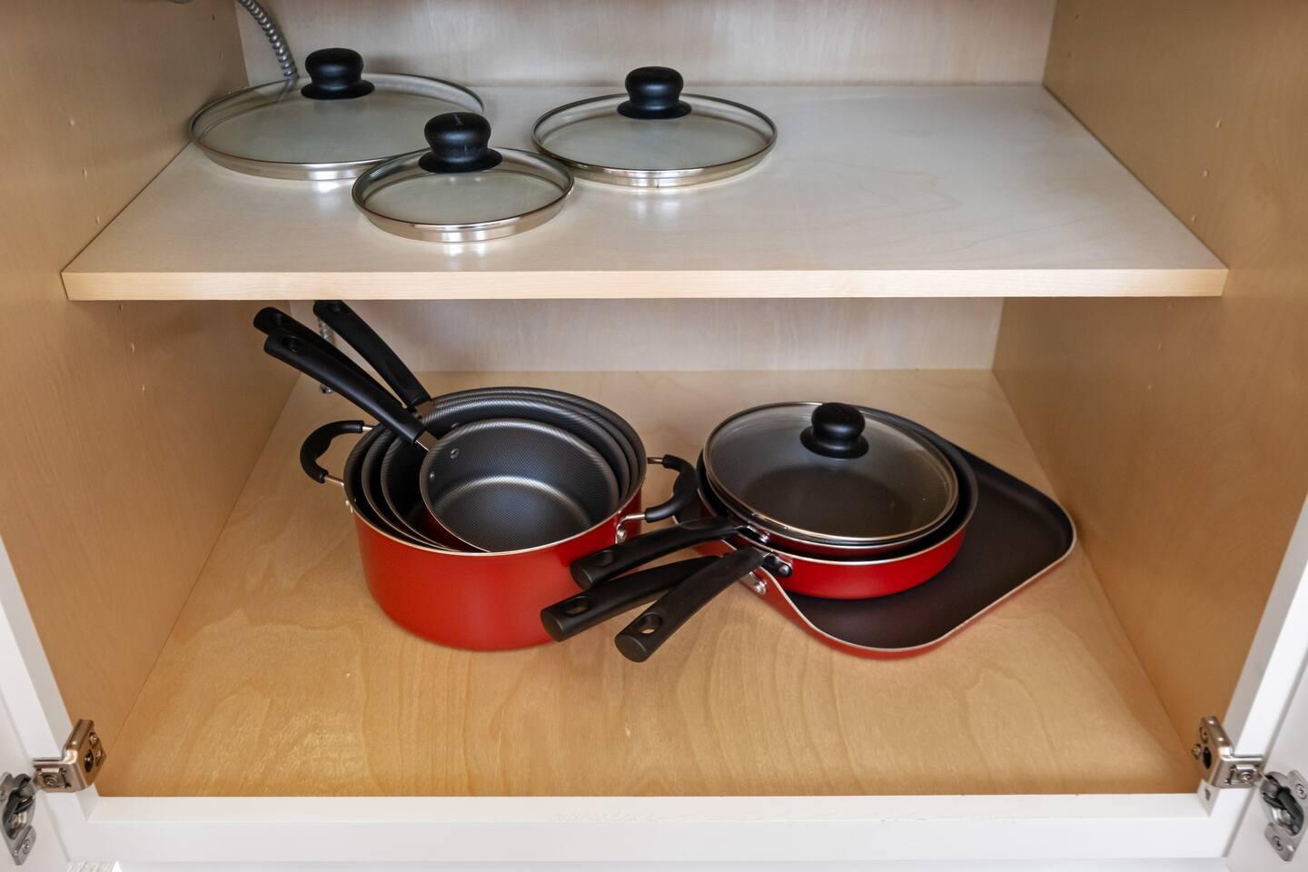 Our collection of cooking pans is ready to help you create delicious masterpieces.