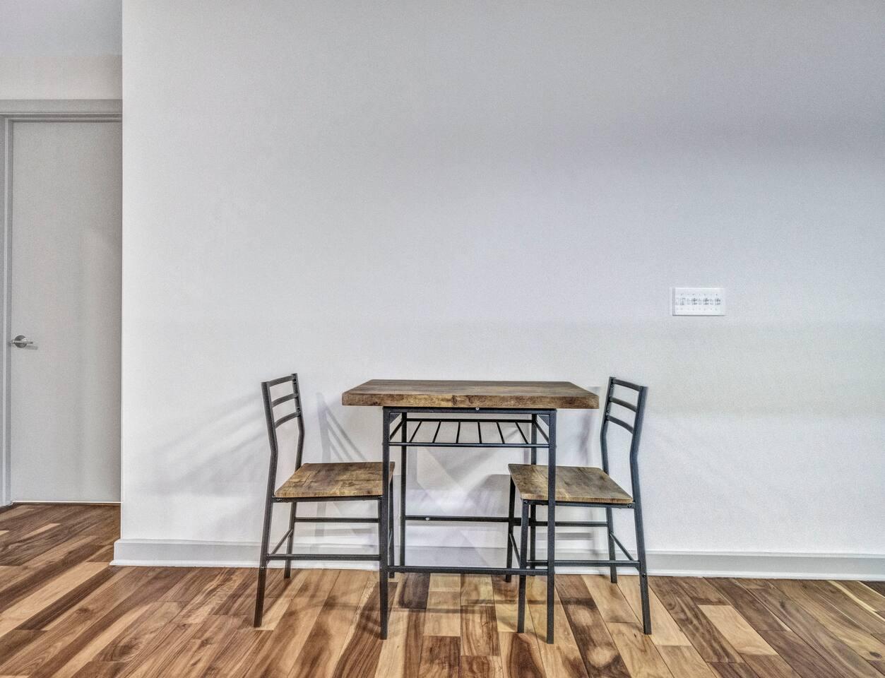 Additional dinning table
