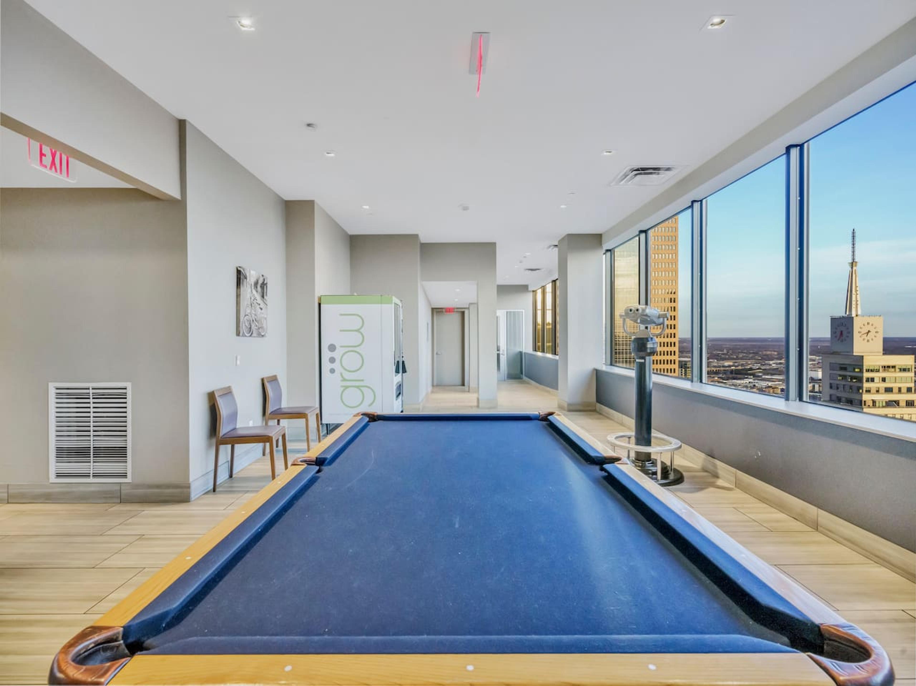 Pool table