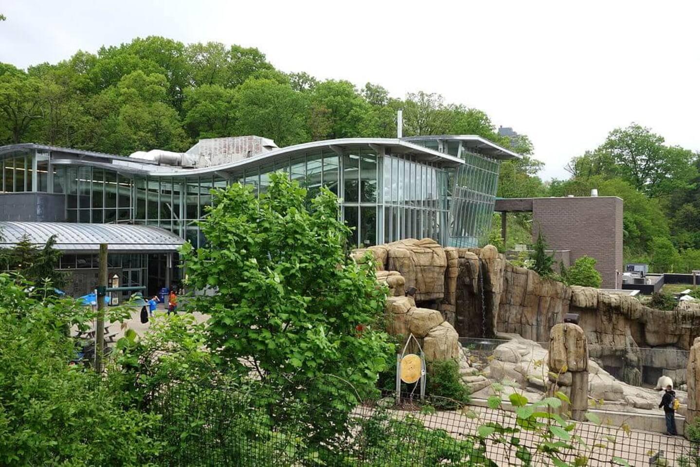 Pittsburgh Zoo & PPG Aquarium
A popular spot for families, featuring a wide variety of animals and marine life.
5 miles (15 min by car)