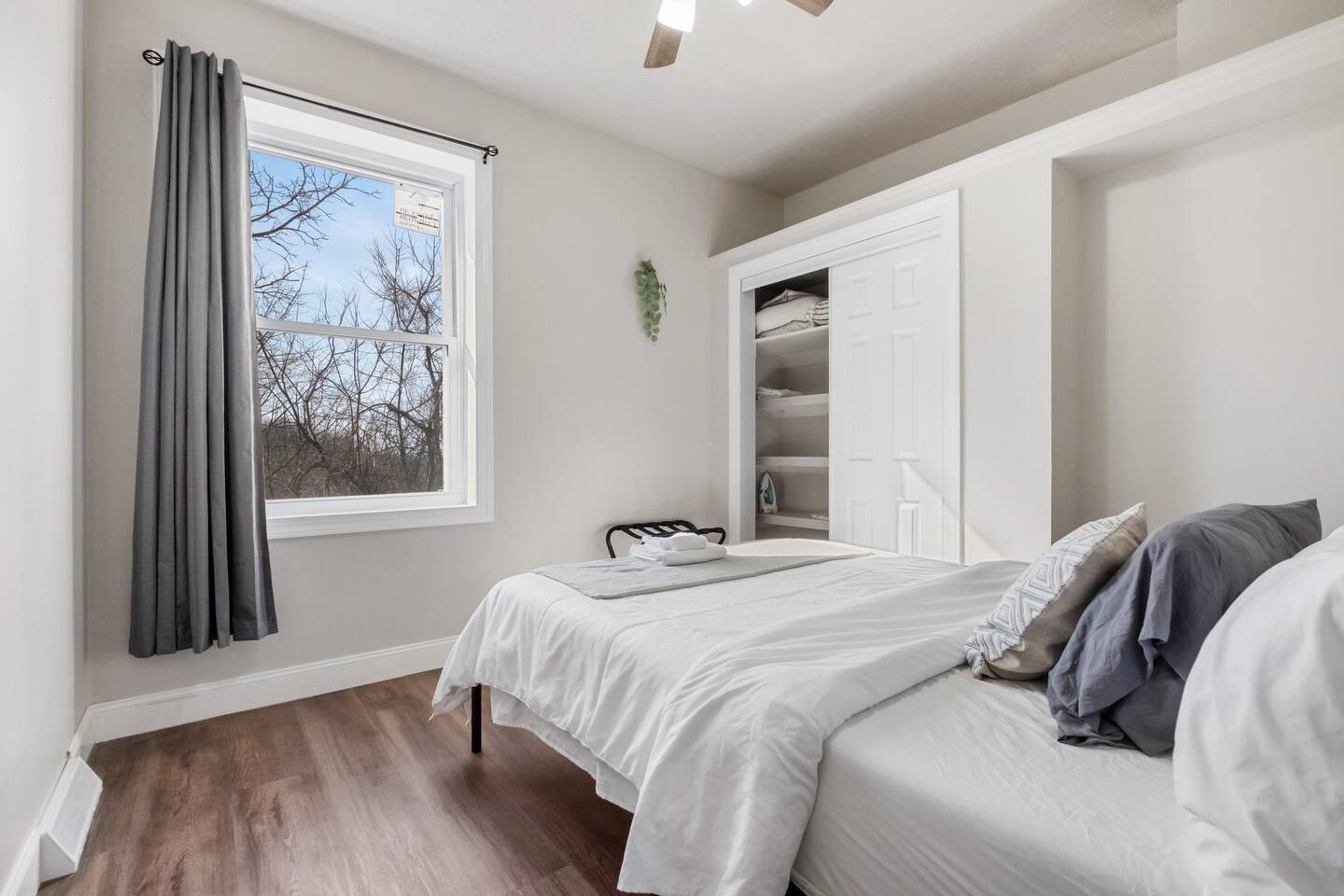PBH-406 Marshall-Main-6 Bed — photo 68