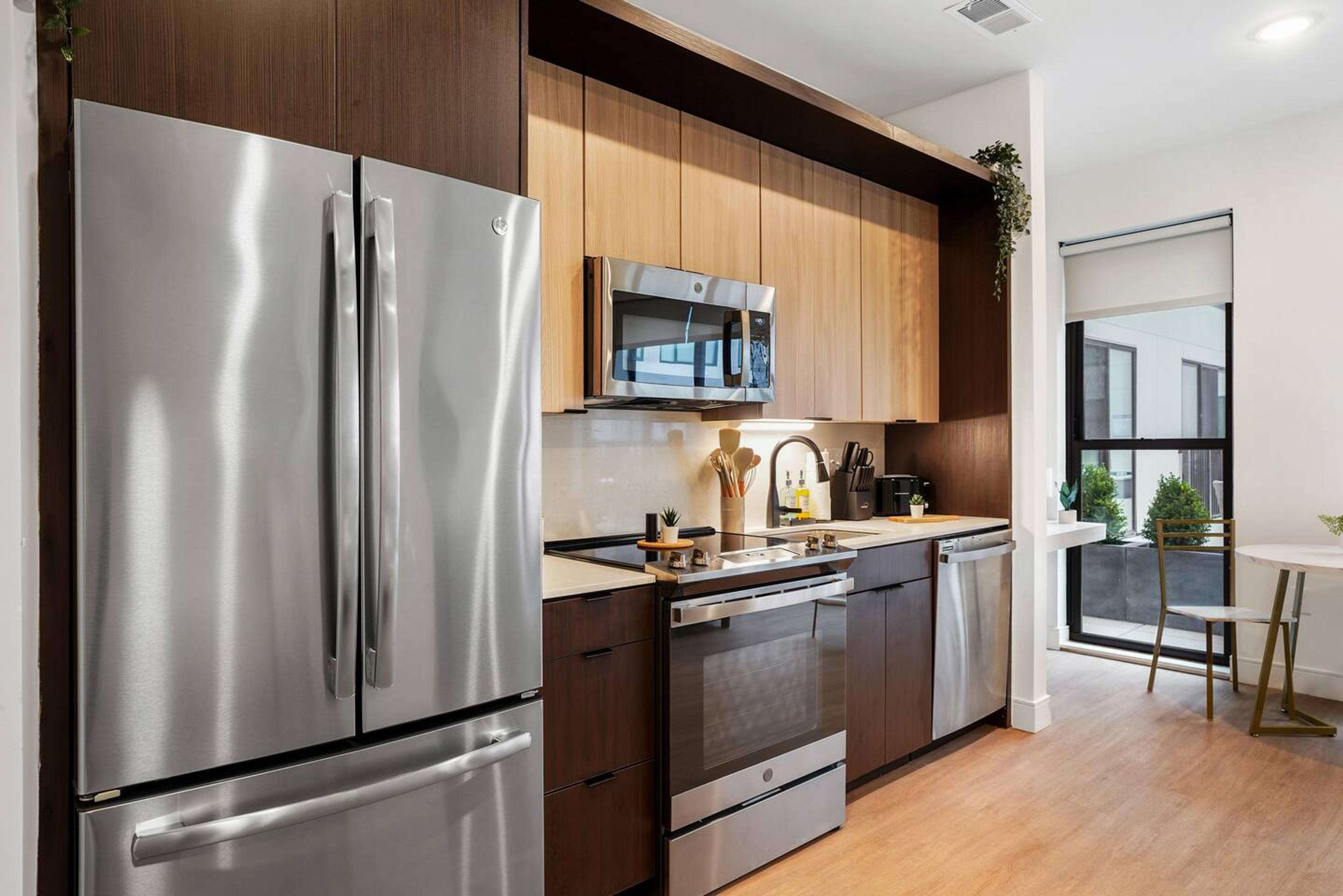Kitchen and dining: Revel in the aesthetic delights of this stunning kitchen with a gorgeous countertop. Dine in this brand-new kitchen and yes we have a high chair for our little guests too.