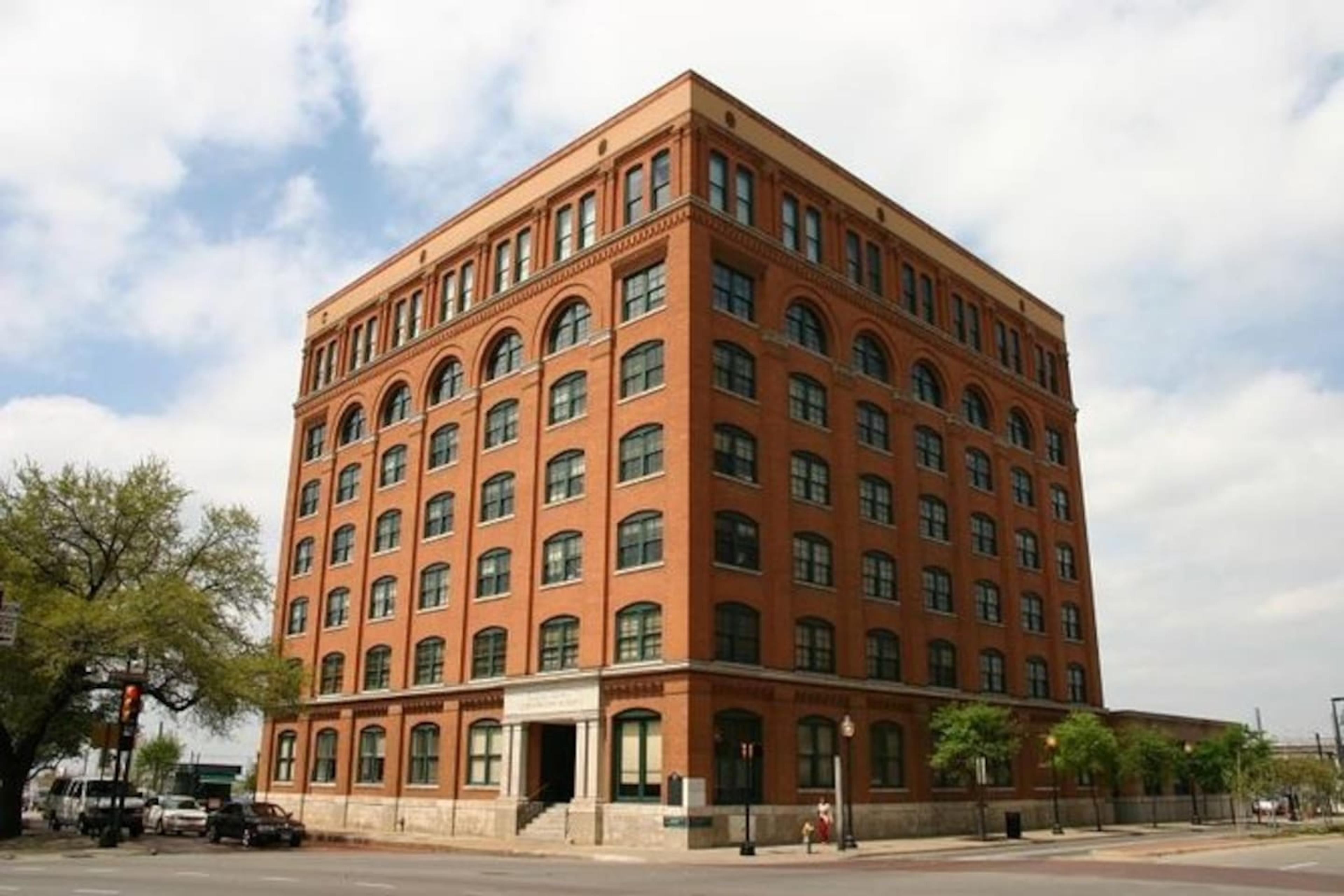 This historic site is where President John F. Kennedy was assassinated in 1963. The Sixth Floor Museum offers a look at the events surrounding that day. 0.4 miles (8 min by walk, 2 min by car)