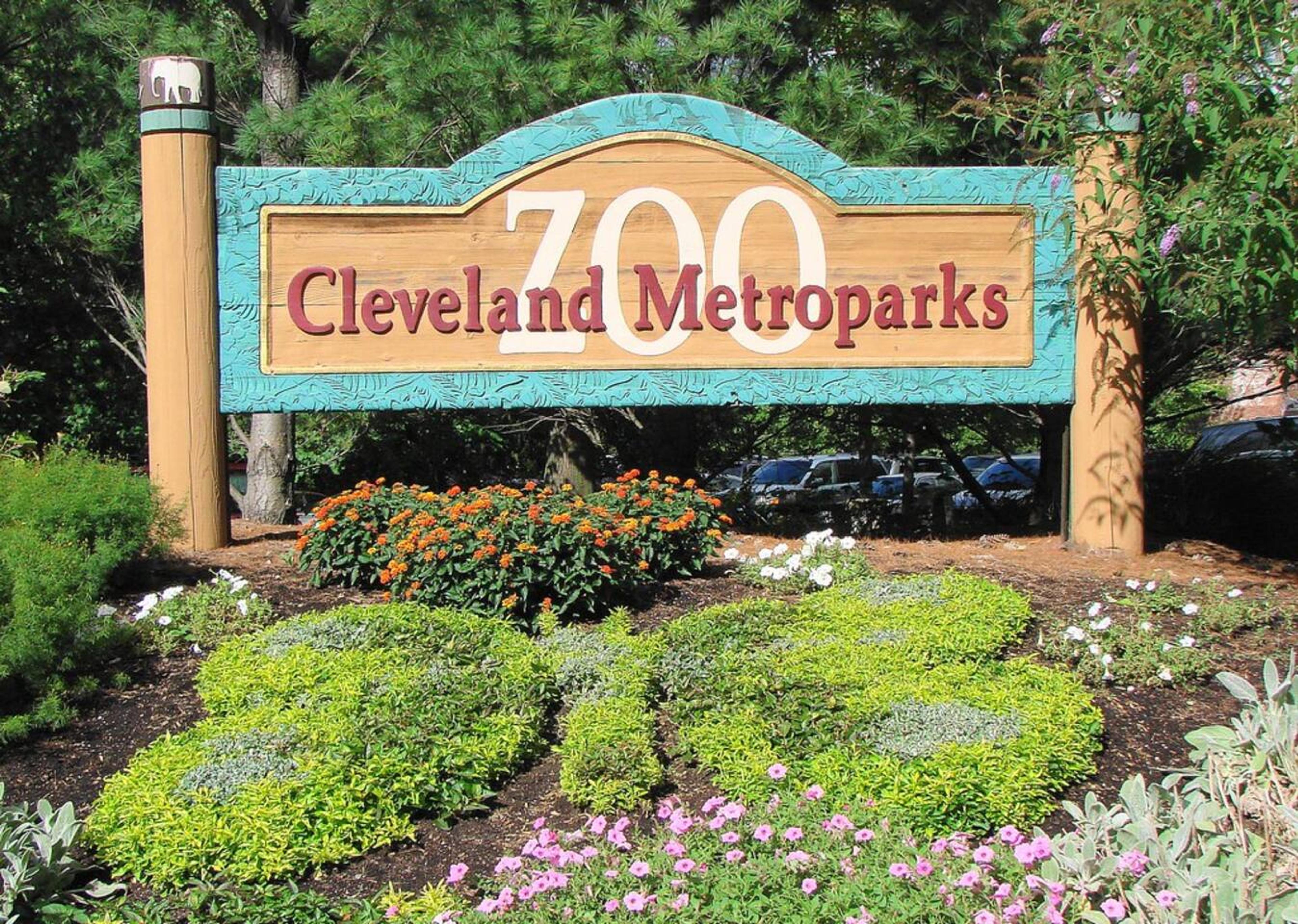 Cleveland Metroparks Zoo
Distance: 2.3 miles
Drive Time: ~6 minutes

A large zoo featuring diverse animal exhibits, including the African Savanna and the RainForest.