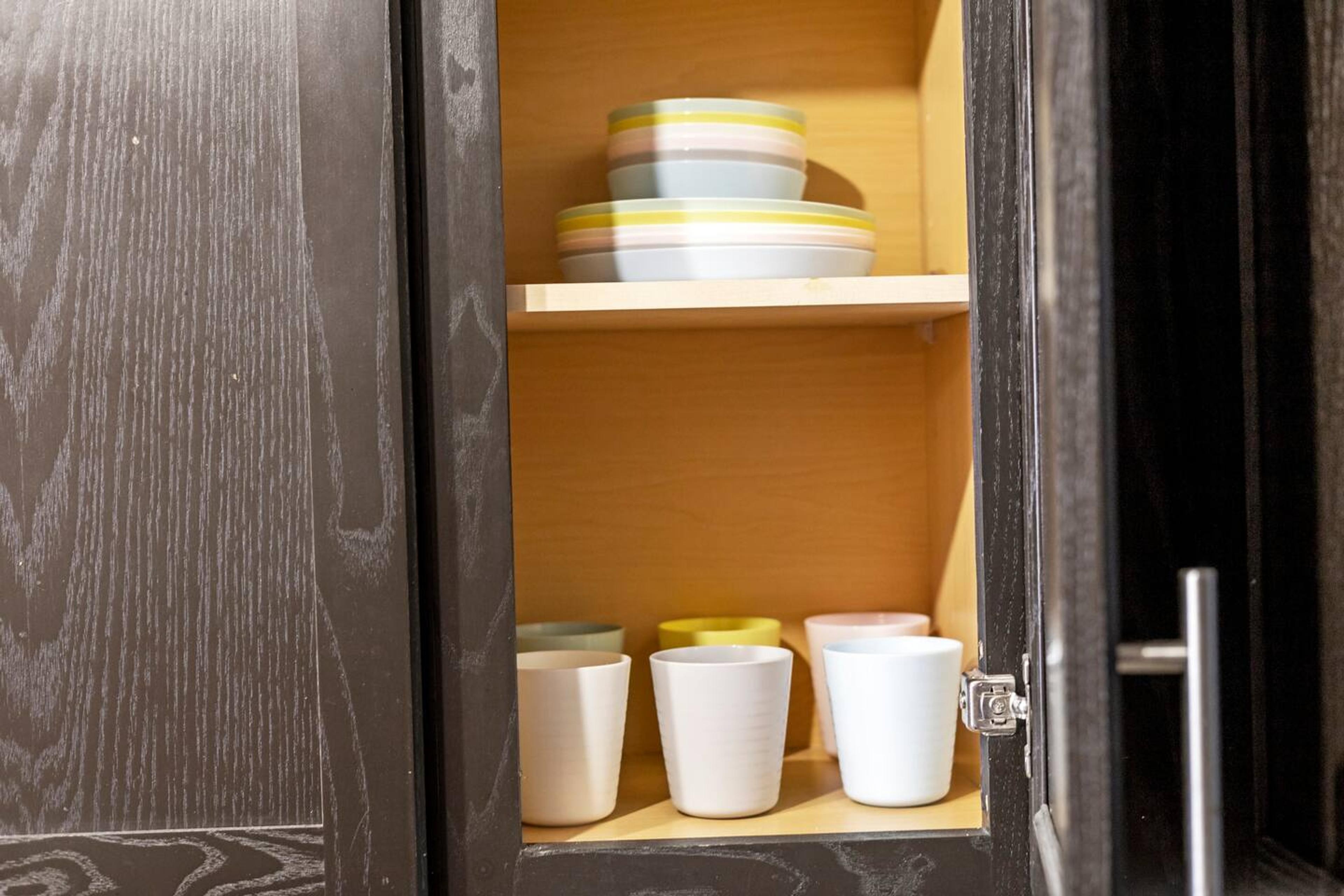 Kids cups plates, and mugs