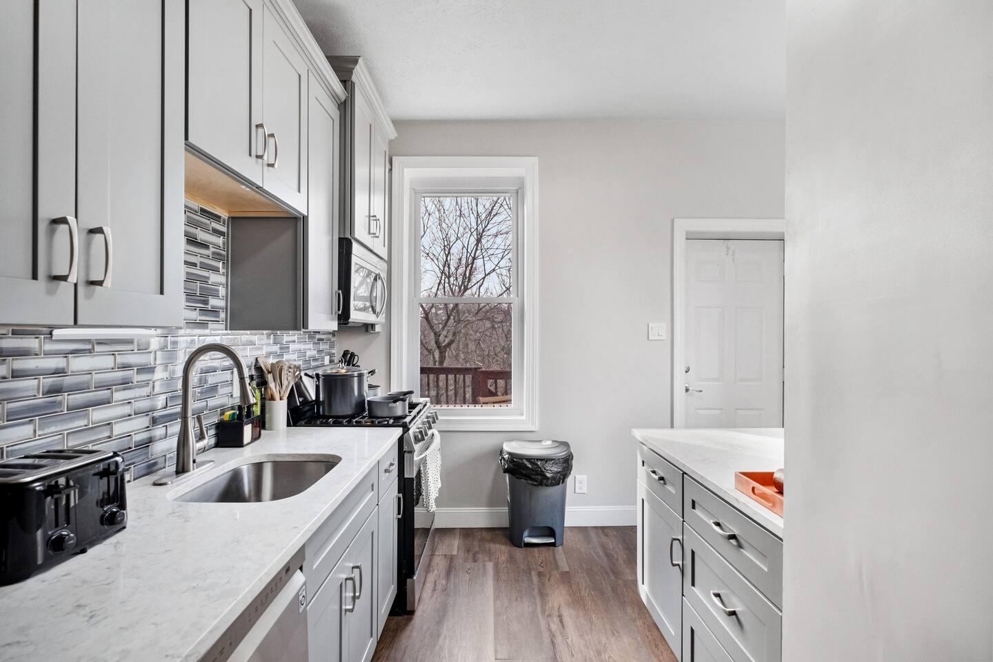 PBH-406 Marshall-Main-6 Bed — photo 53