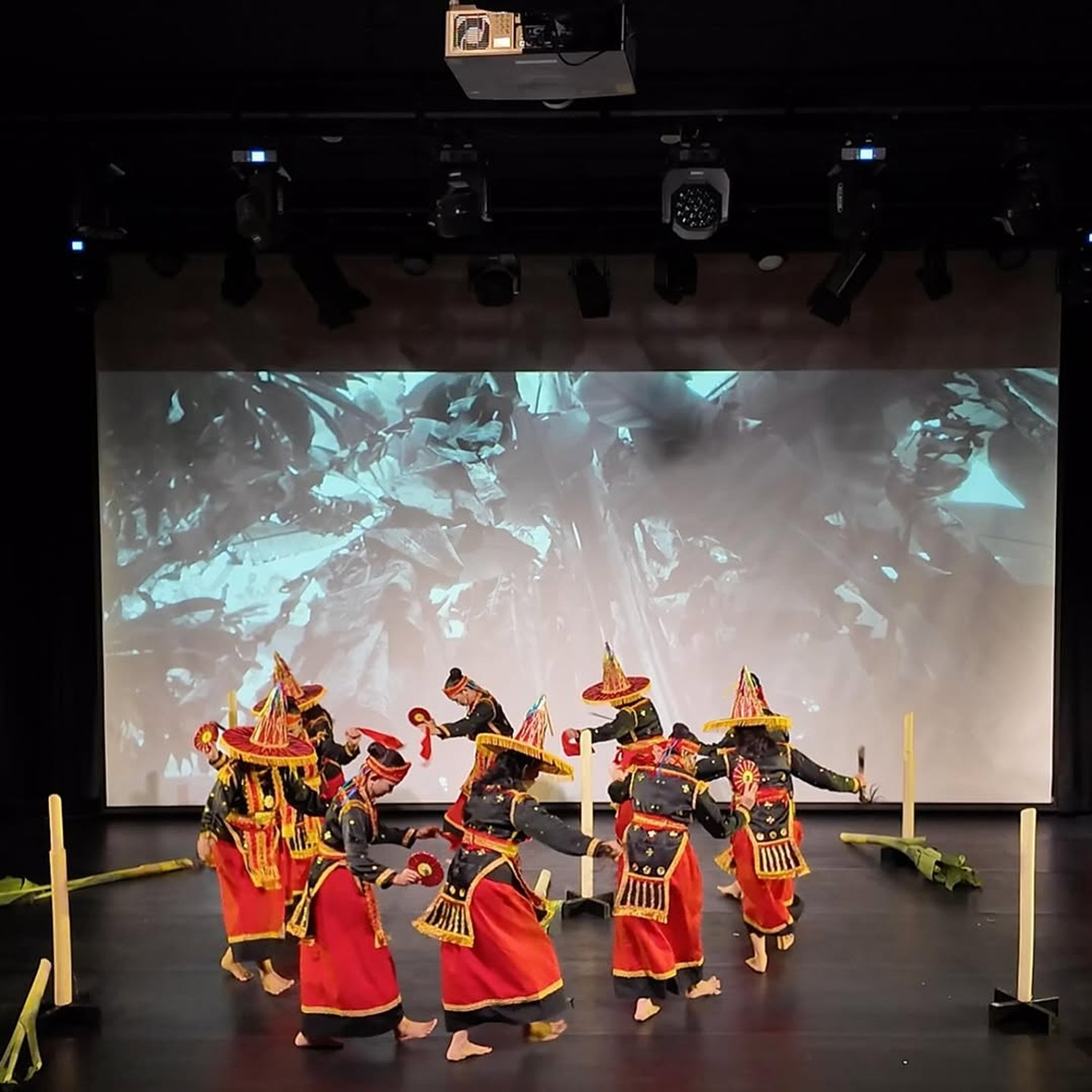 Panggung Maestro 4