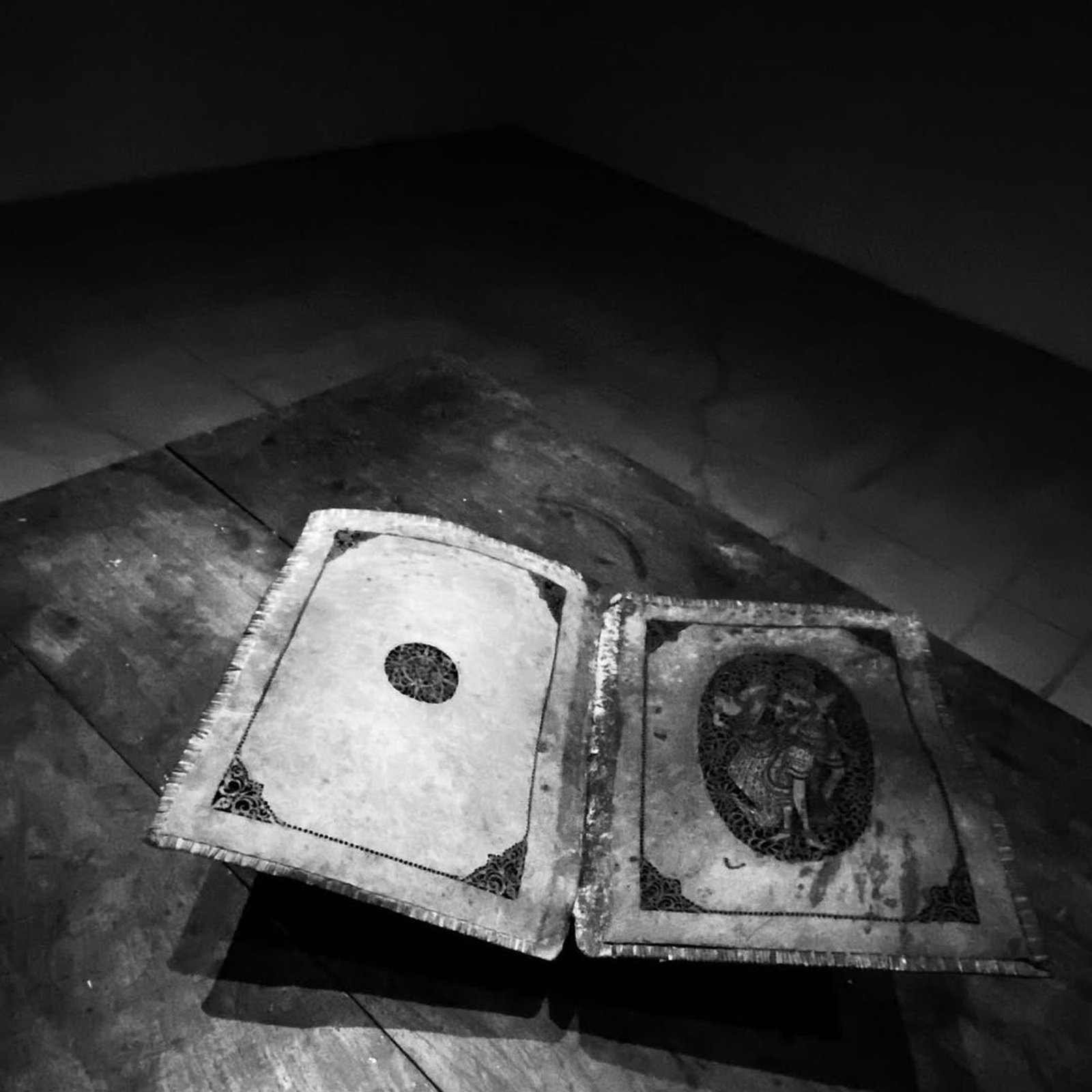 Lempad: Darkness Is White