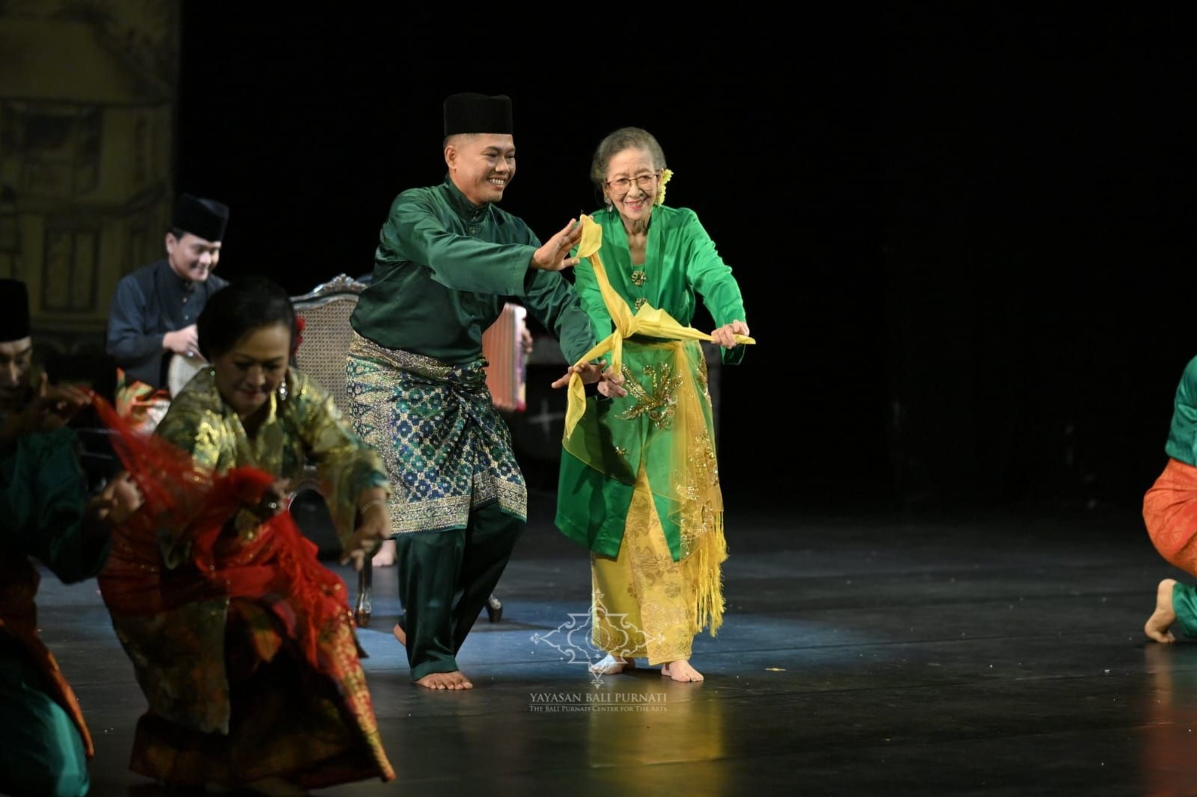 Panggung Maestro 6