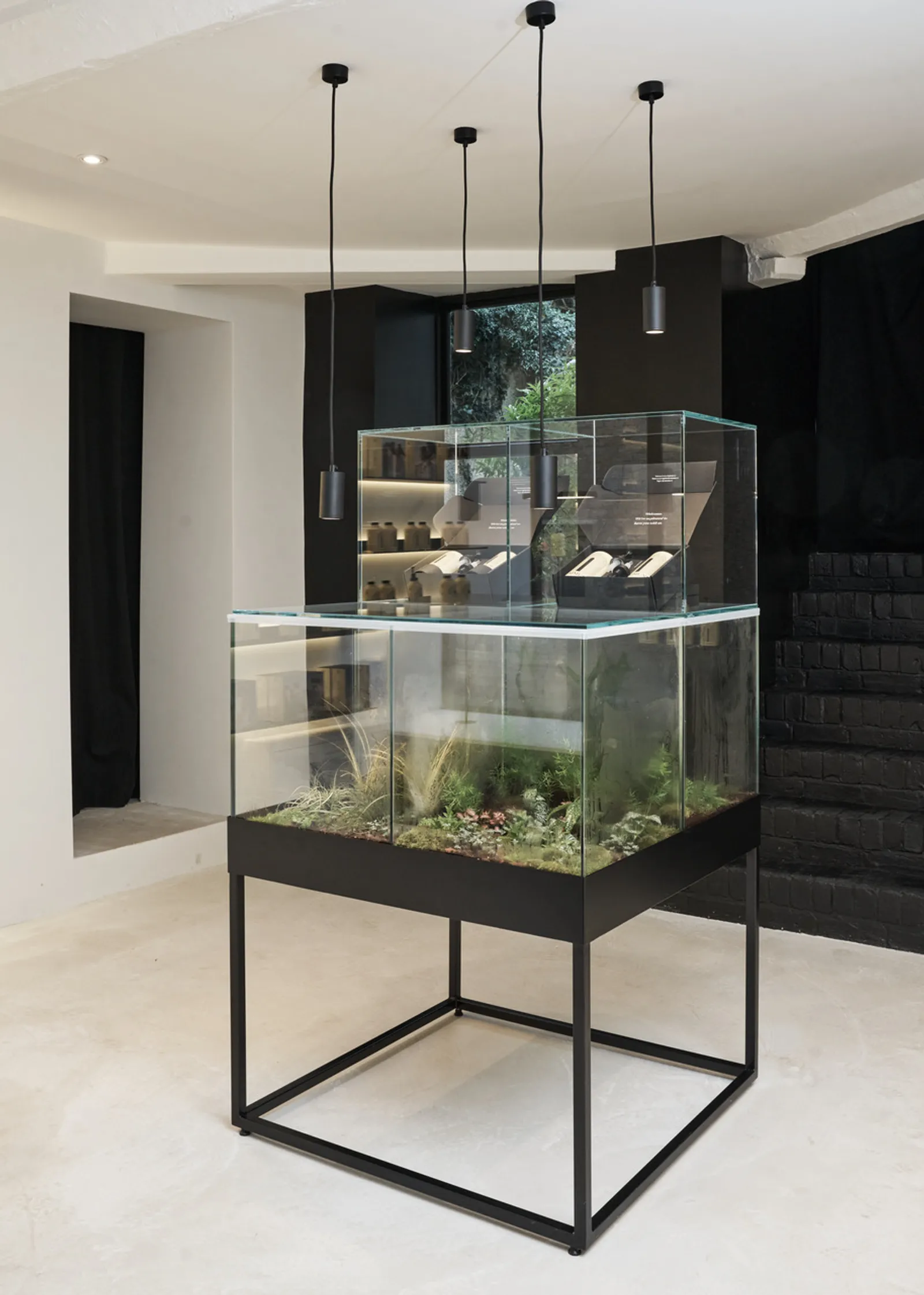 Commune — In-Store Greenery