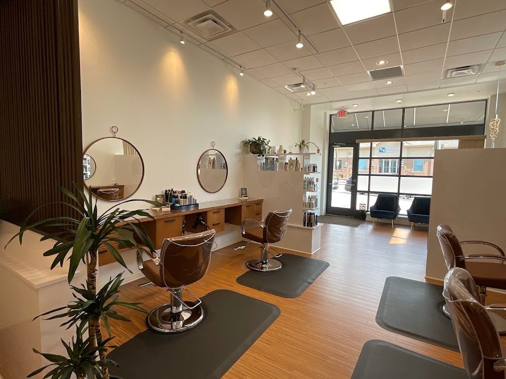 Lovisa Salon storefront