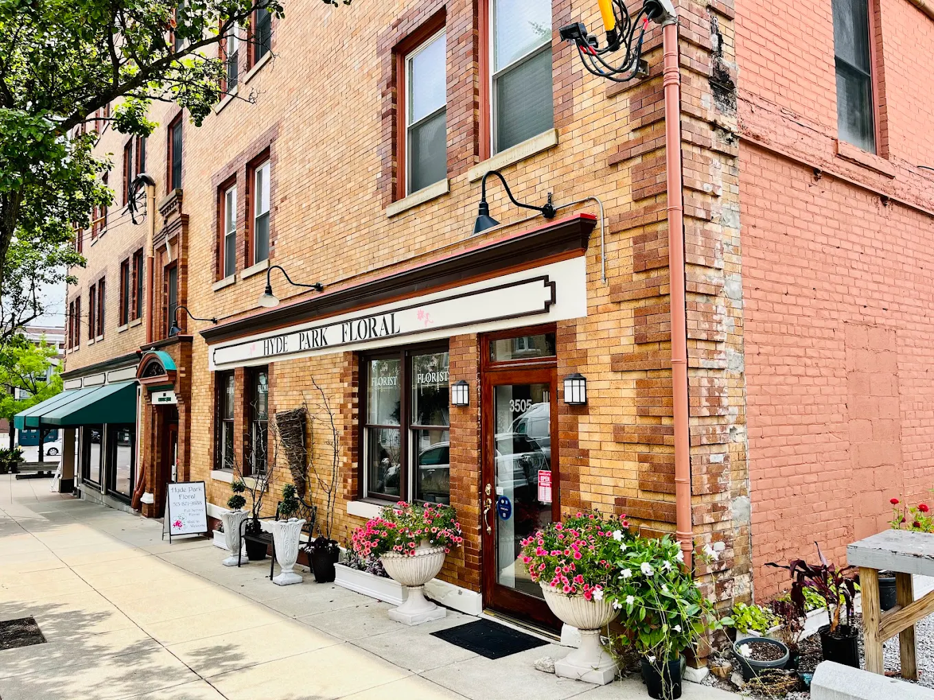 Hyde Park Floral & Garden storefront