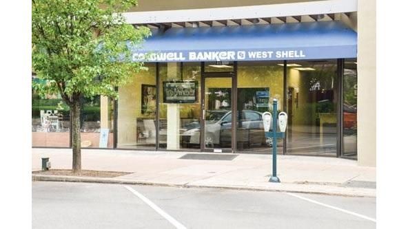 Coldwell Banker Realty - Hyde Park Regional storefront