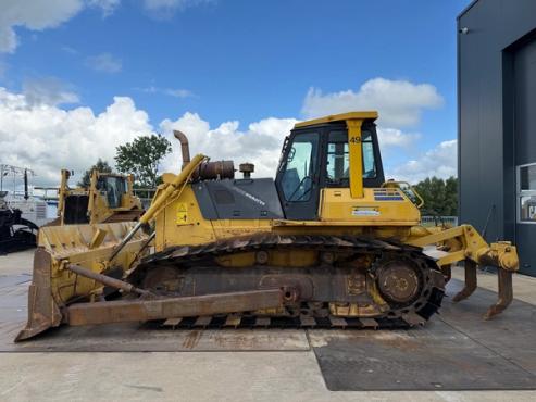 Komatsu D65PX-12