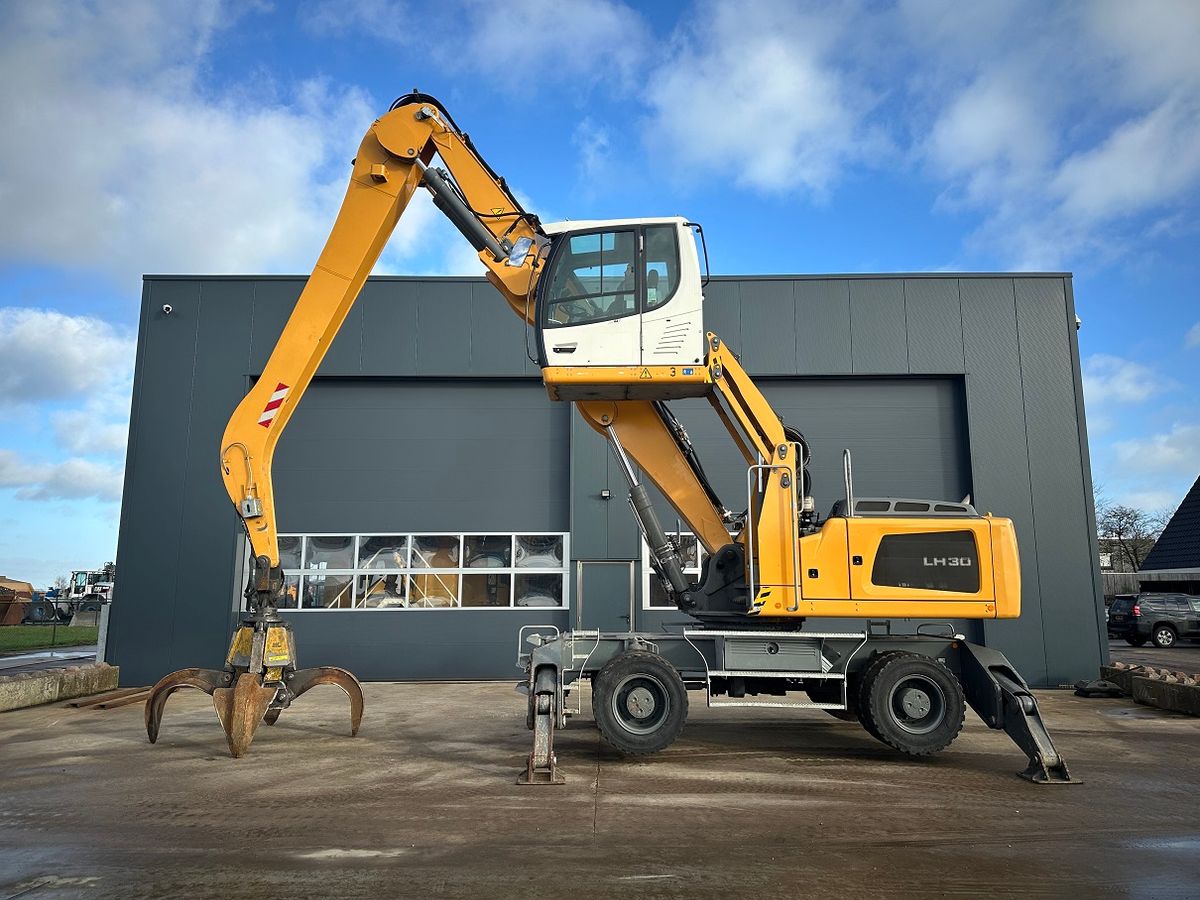 Liebherr LH30M
