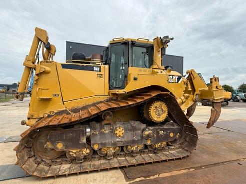 Caterpillar D8T LGP