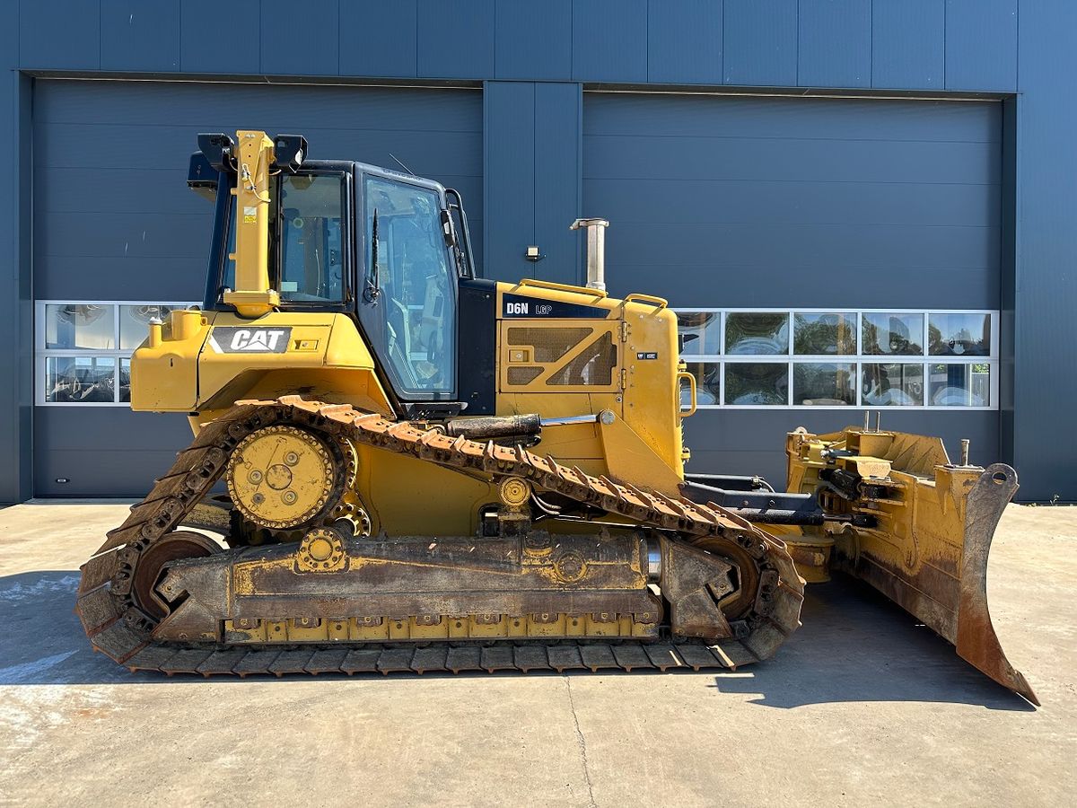 Caterpillar D6N LGP