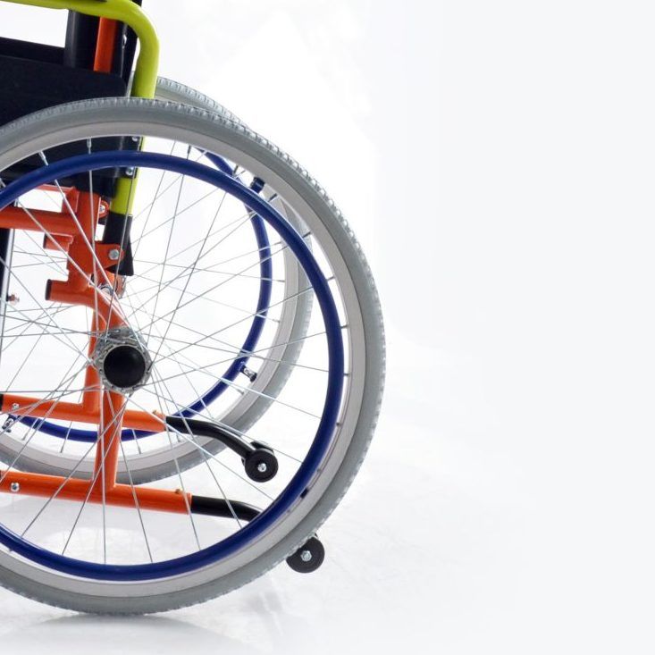 YK9031 kid steel frame foldable anti-tipper manual wheelchair flip back with desk length armrests make it easier for users to get in and out of wheelchairs, eat or carry out other activities detail