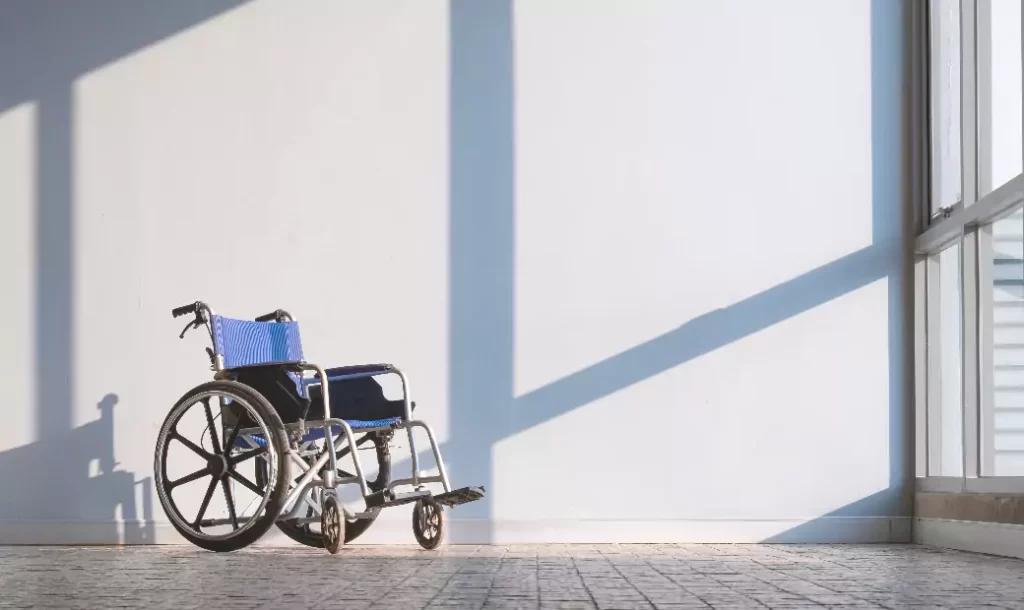 Choosing the Right Manual Wheelchair: Key Features to Look For