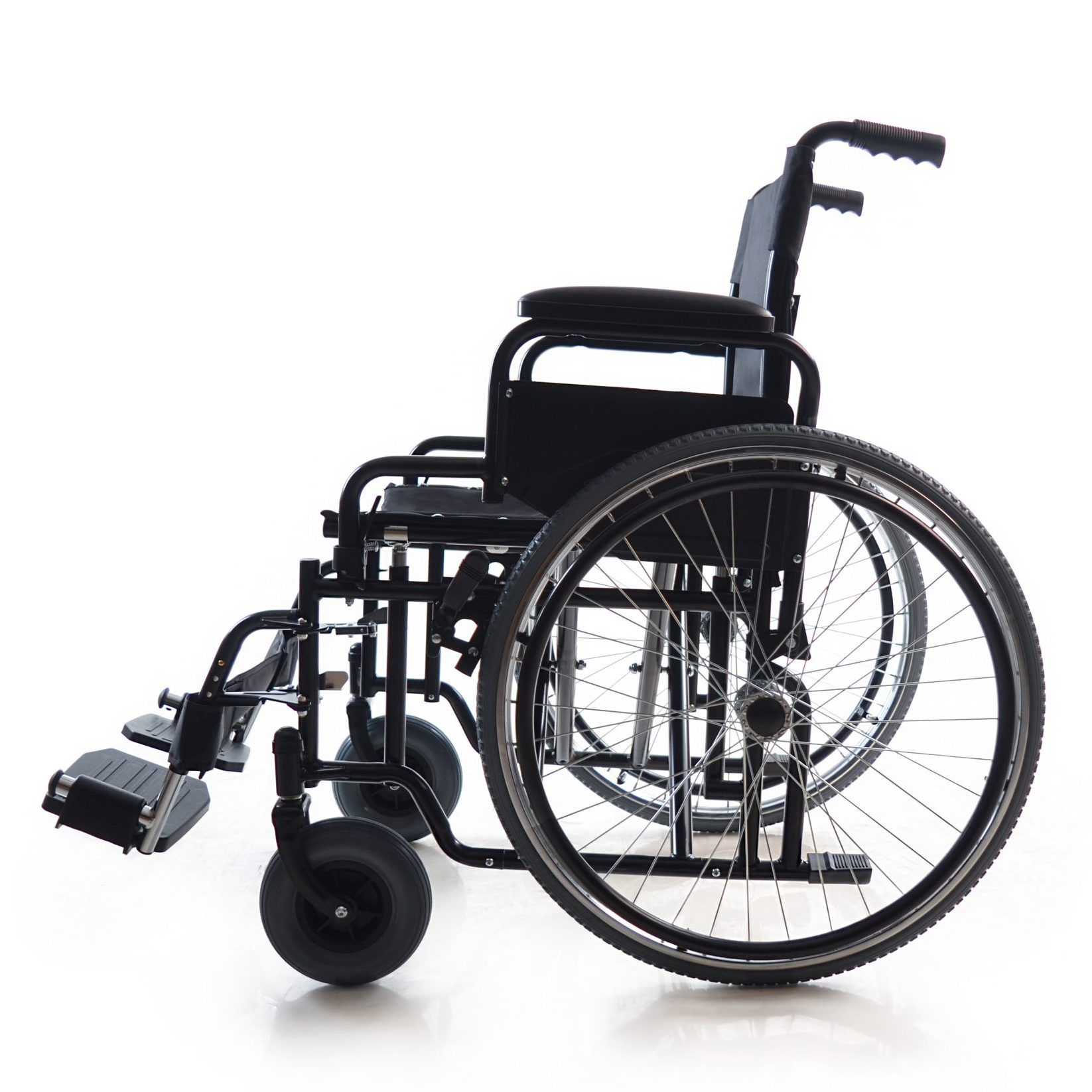 YK9130 steel frame foldable manual wheelchair flip back with desk length armrests make it easier for users to get in and out of wheelchairs, eat or carry out other activities detail