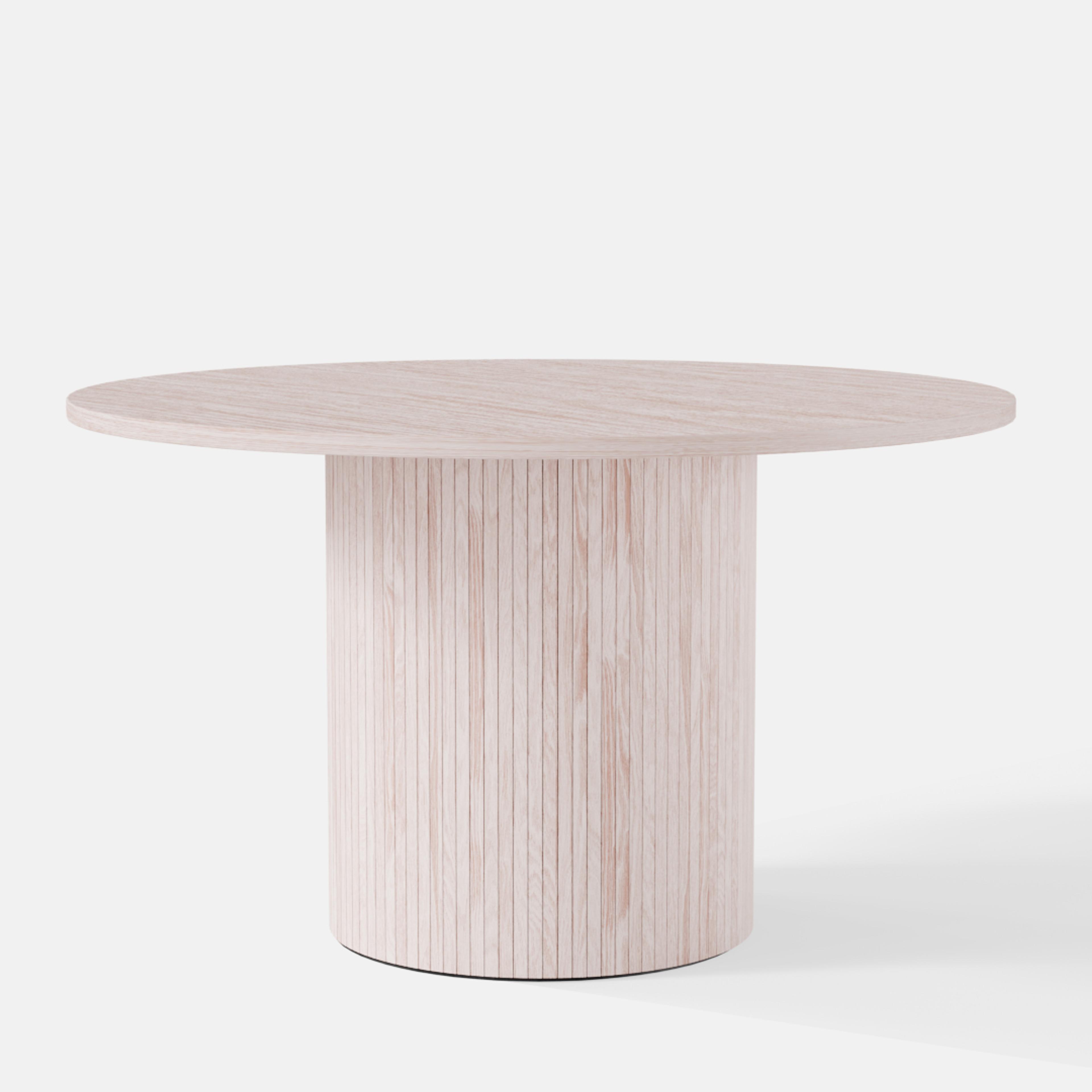 High Round Gathering Table - Variation 116