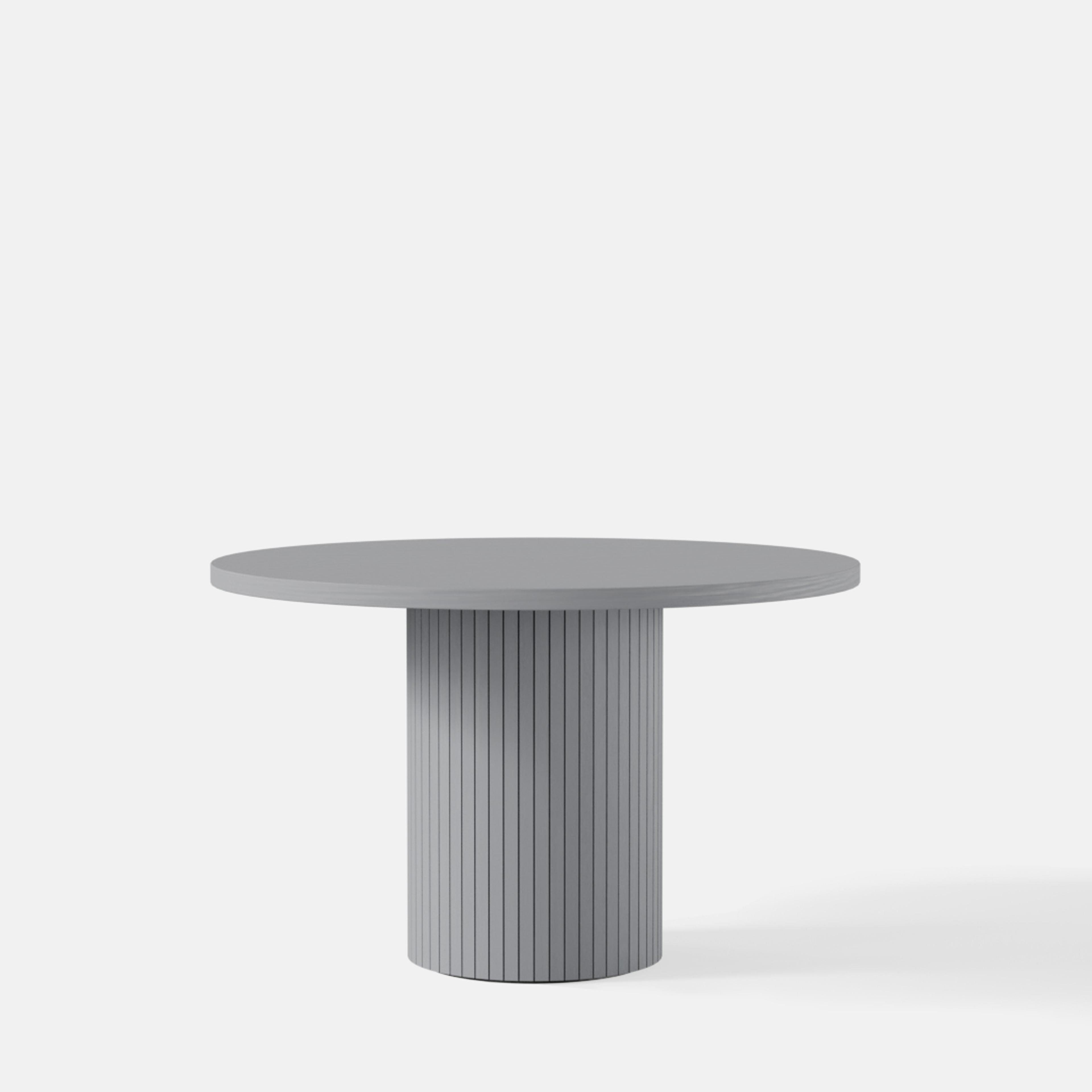 Round Gathering Table - Variation 30