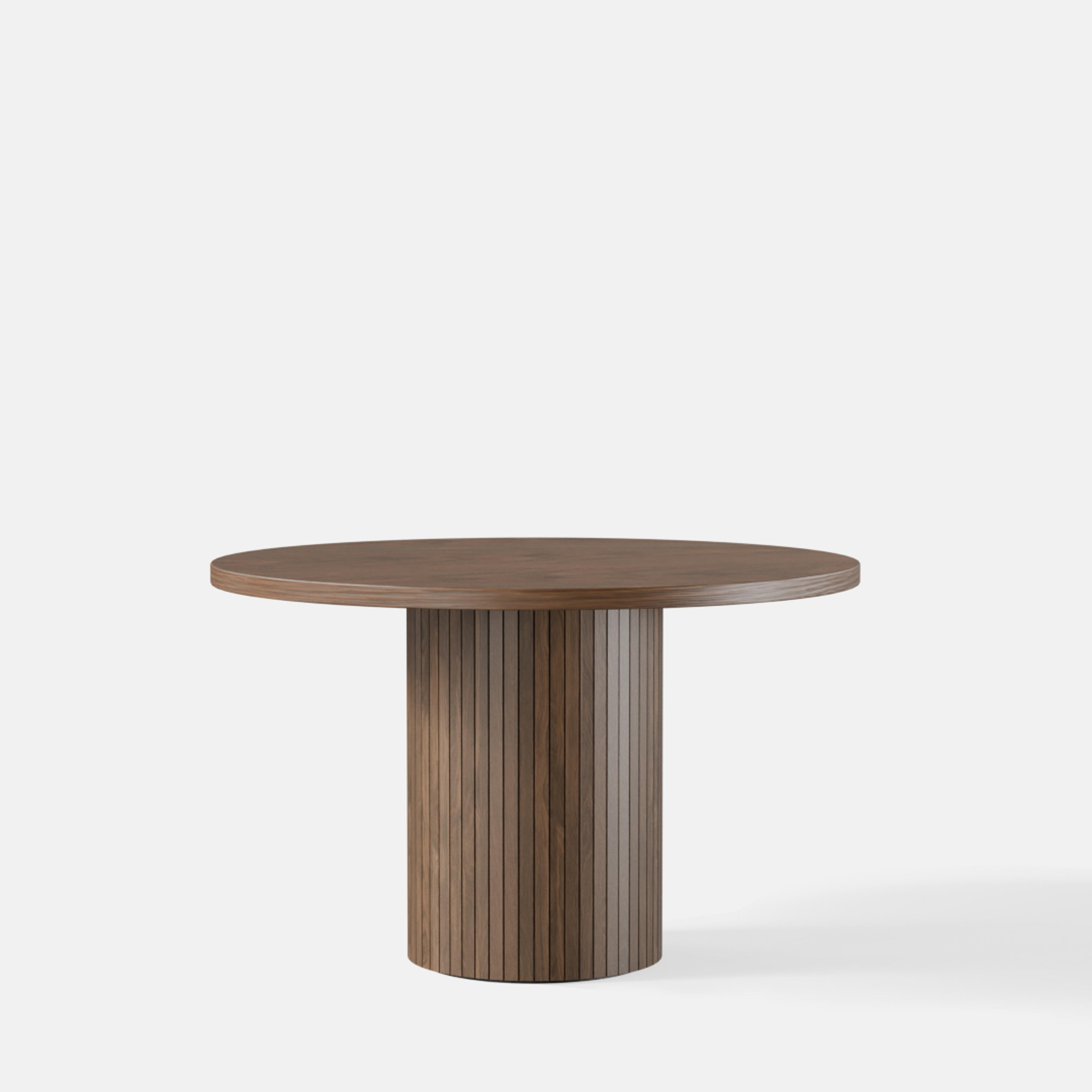 Round Gathering Table - Variation 18