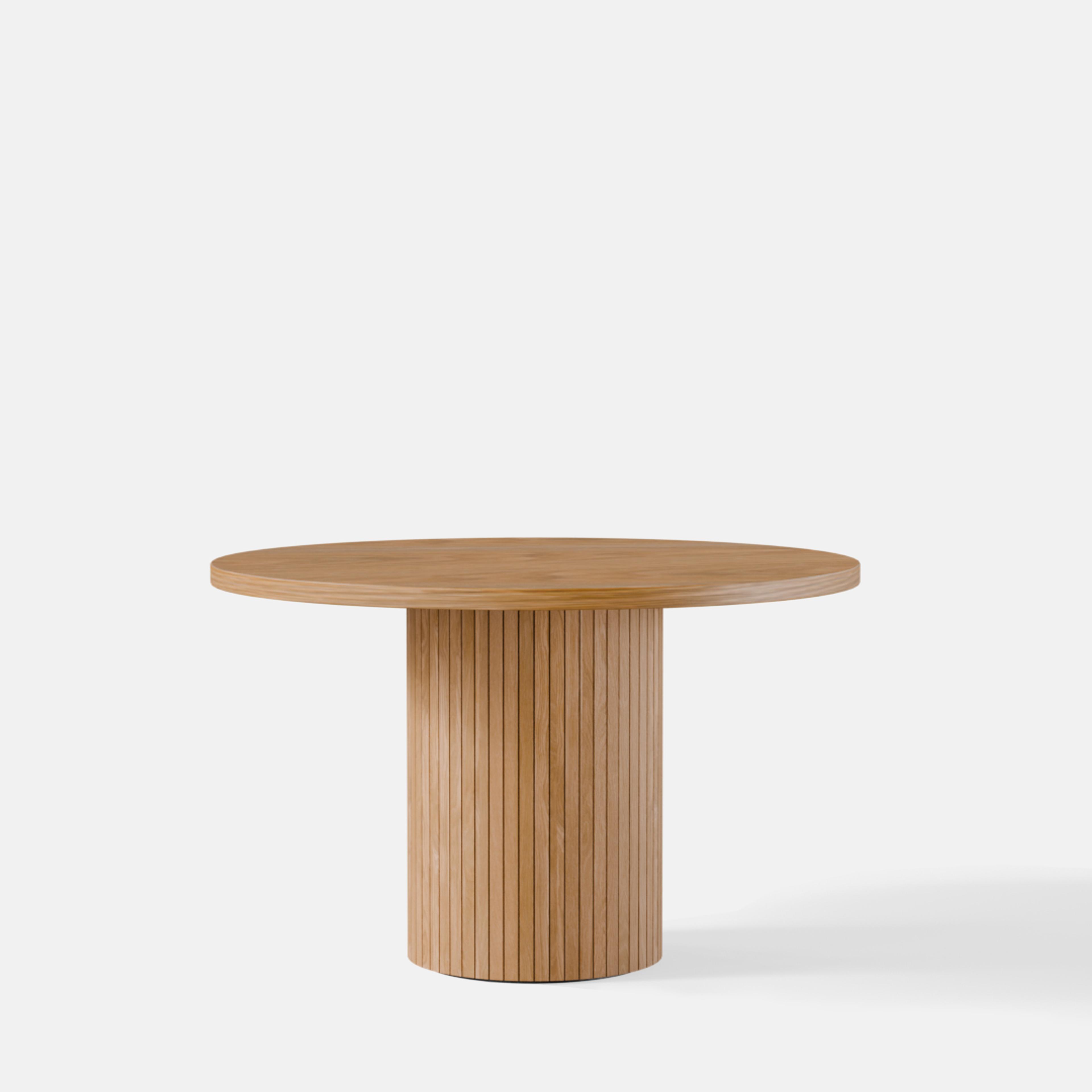 Round Gathering Table - Variation 25