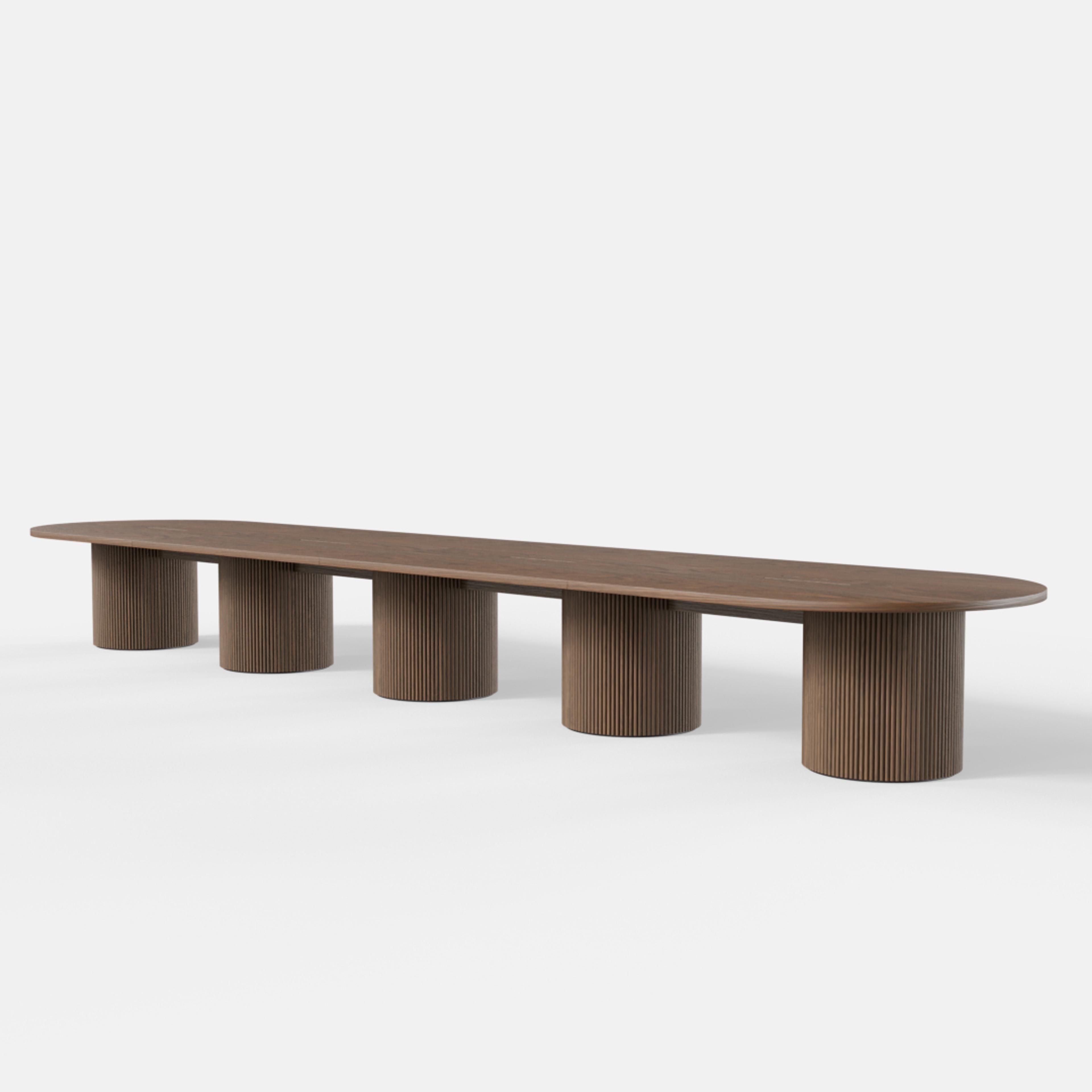 Gathering Workstation Table Round Base