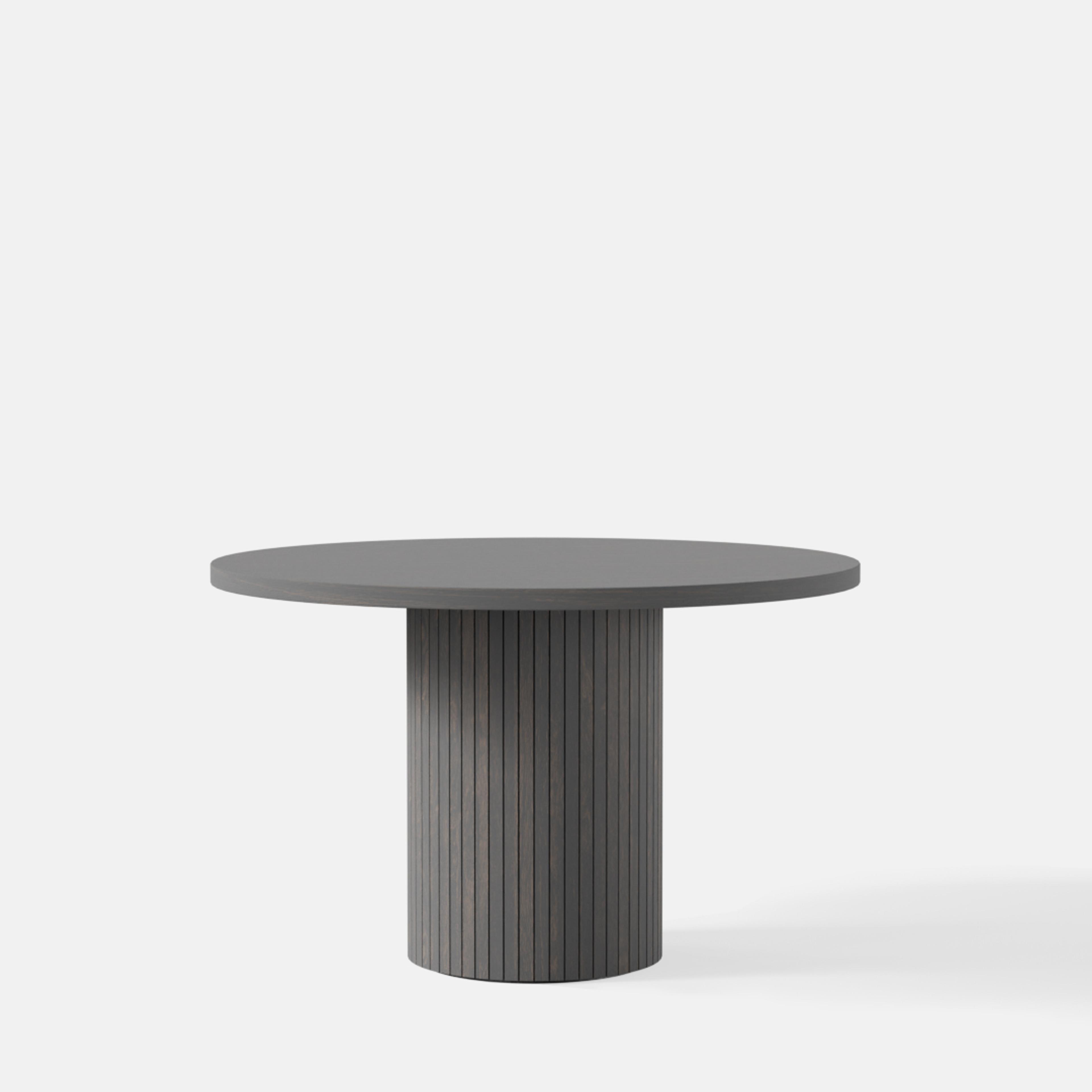 Round Gathering Table - Variation 19