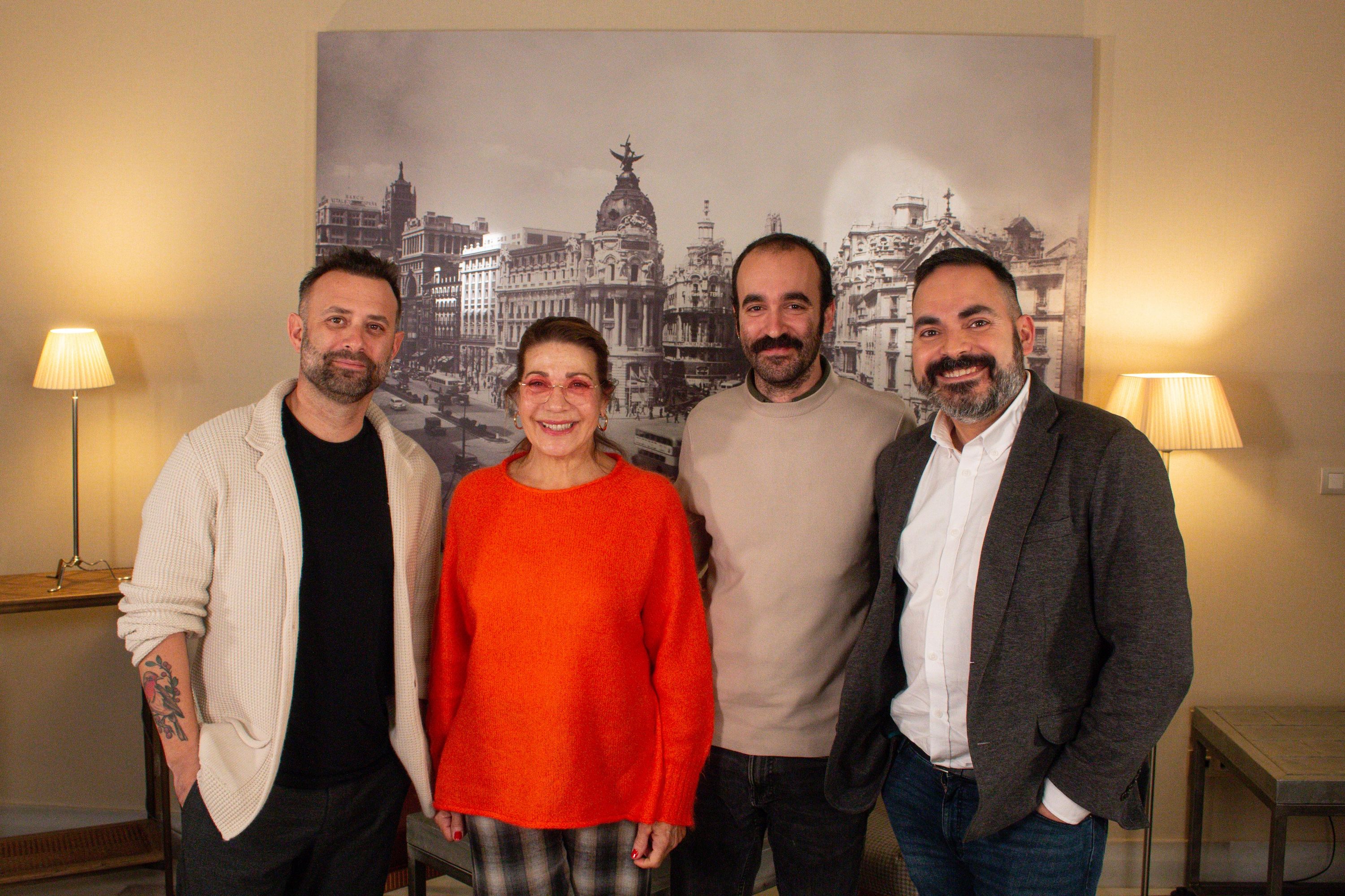 Razones para... 'Casa en llamas'. Entrevista con Toni Carrizosa, Emma Vilarasau y Eduard Sola