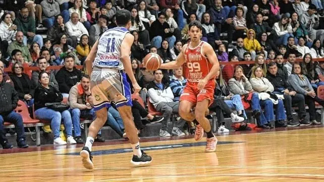 La Unión ganó en casa y clasificó a semifinales