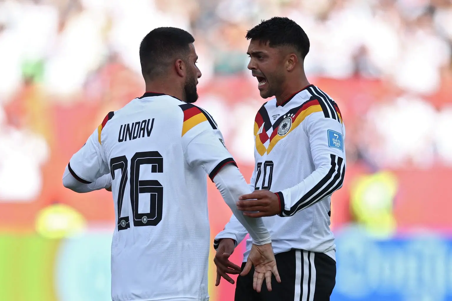 Alemania lo dio vuelta y se clasificó a dieciseisavos de final