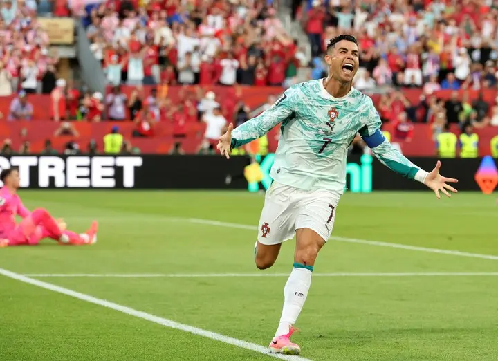 Con el VAR como protagonista, Portugal clasificó tras vencer 2 - 1 a Croacia