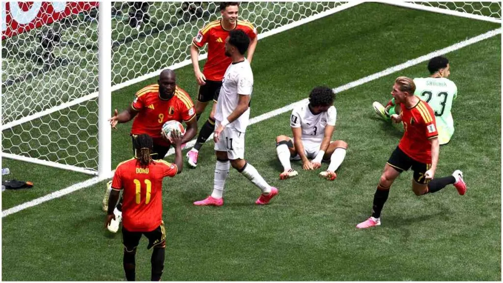 Bélgica y Egipto igualaron en uno