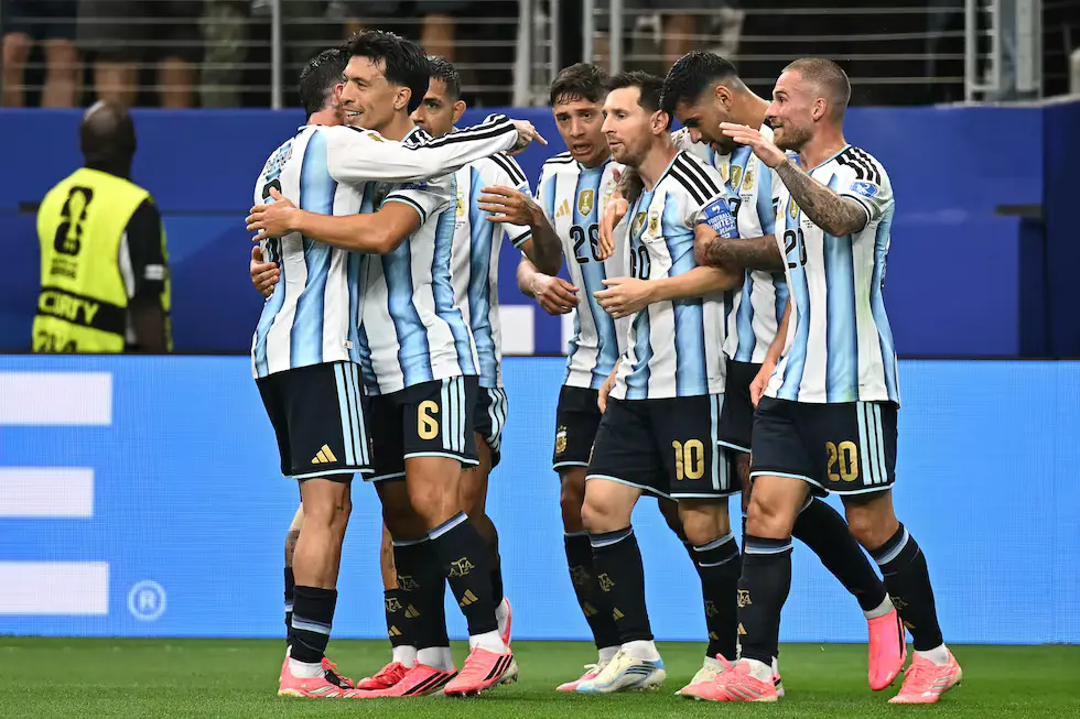 La Selección Argentina ganó y se aseguró el 1° puesto