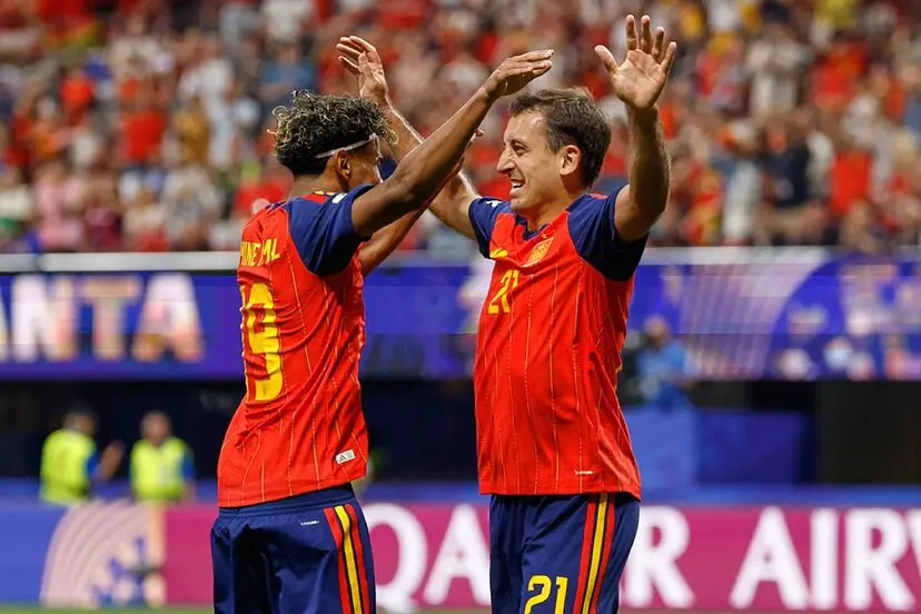 España ganó con merito ante Arabia Saudita por 4 - 0