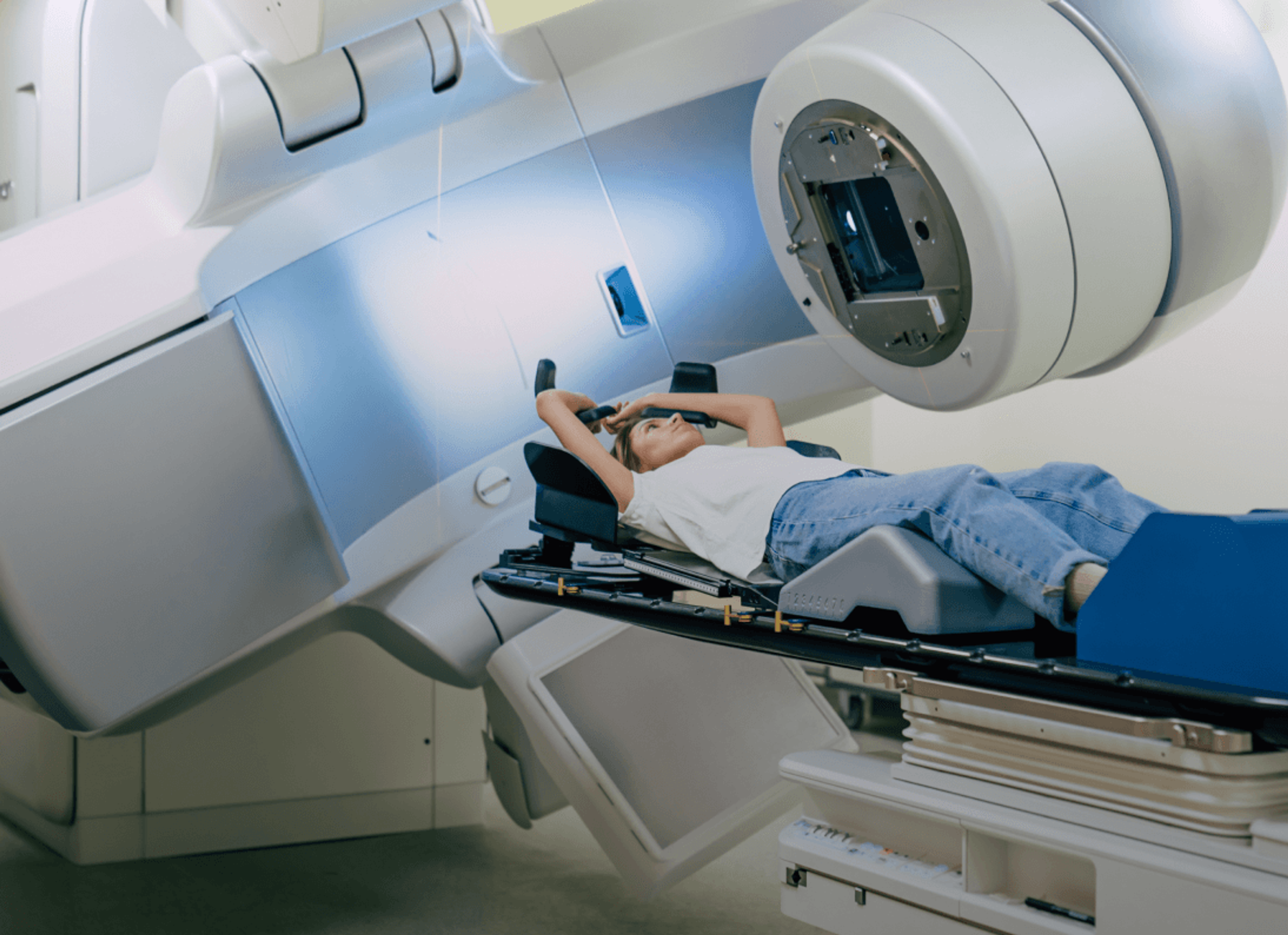 Objective monitoring of patient stress in breast cancer radiotherapy with EmbracePlus