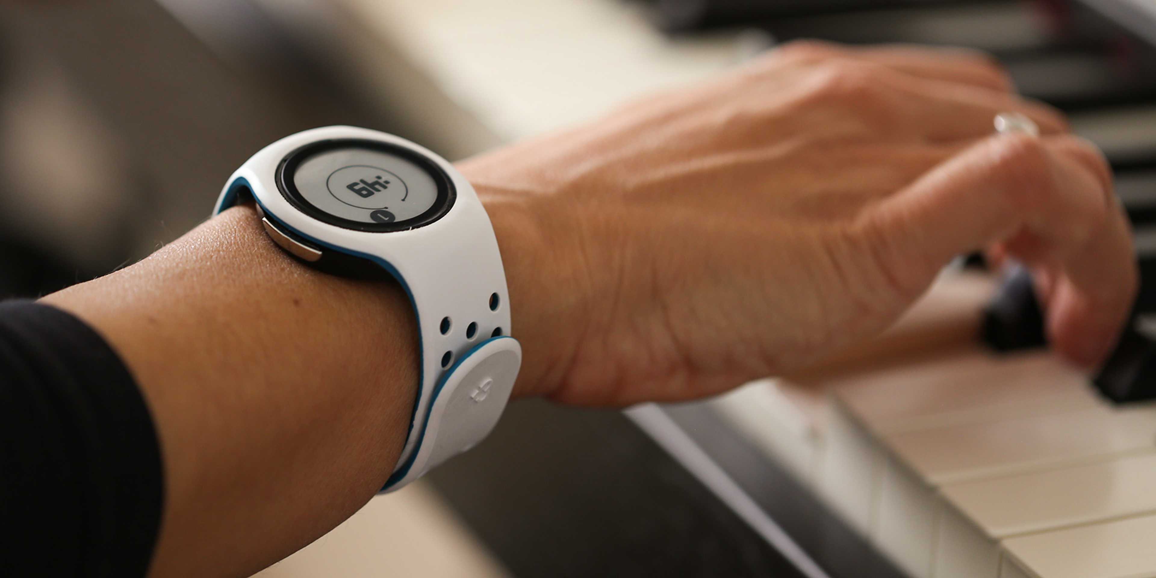 how-wearables-and-ai-can-help-in-the-battle-against-covid-19-cover-image