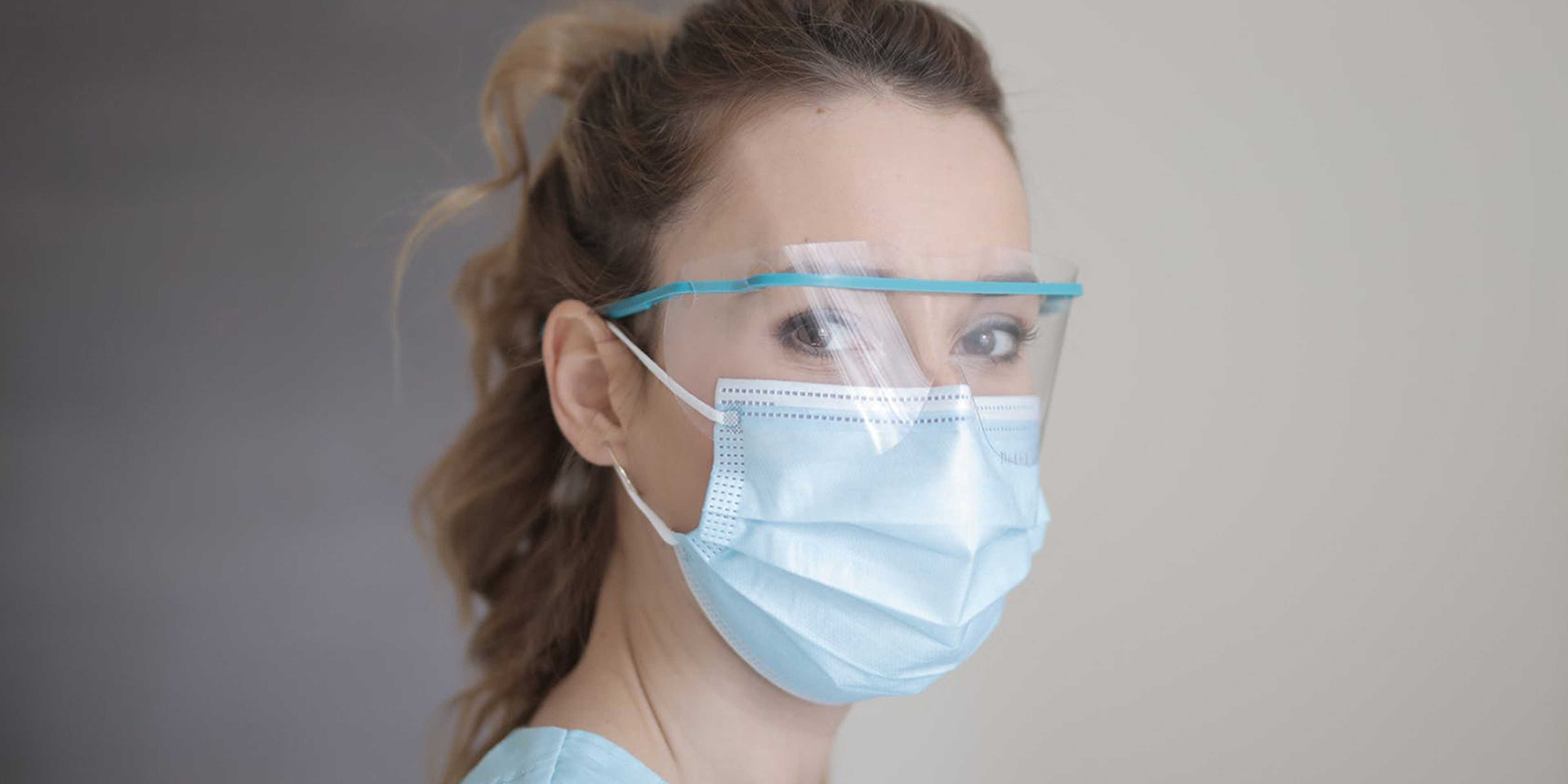 how-wearables-can-protect-healthcare-workers-cover-image
