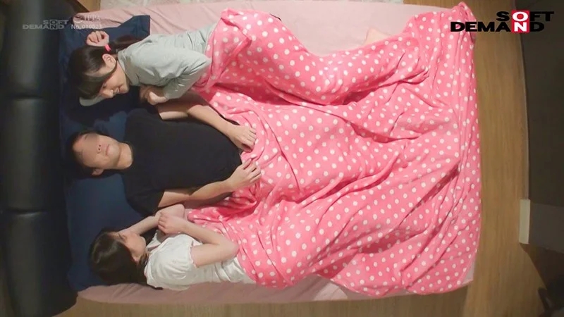 お姉ちゃんの女友達がえっちでショタコンいたずらされちゃう僕