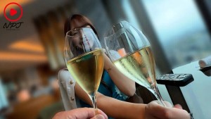 オトナ美スタイル女子に出会える！噂の高層階BARラウンジ エッグい腰振り騎乗位でナマ5射精中出しSEX 木下ひまり ギャラリー 2